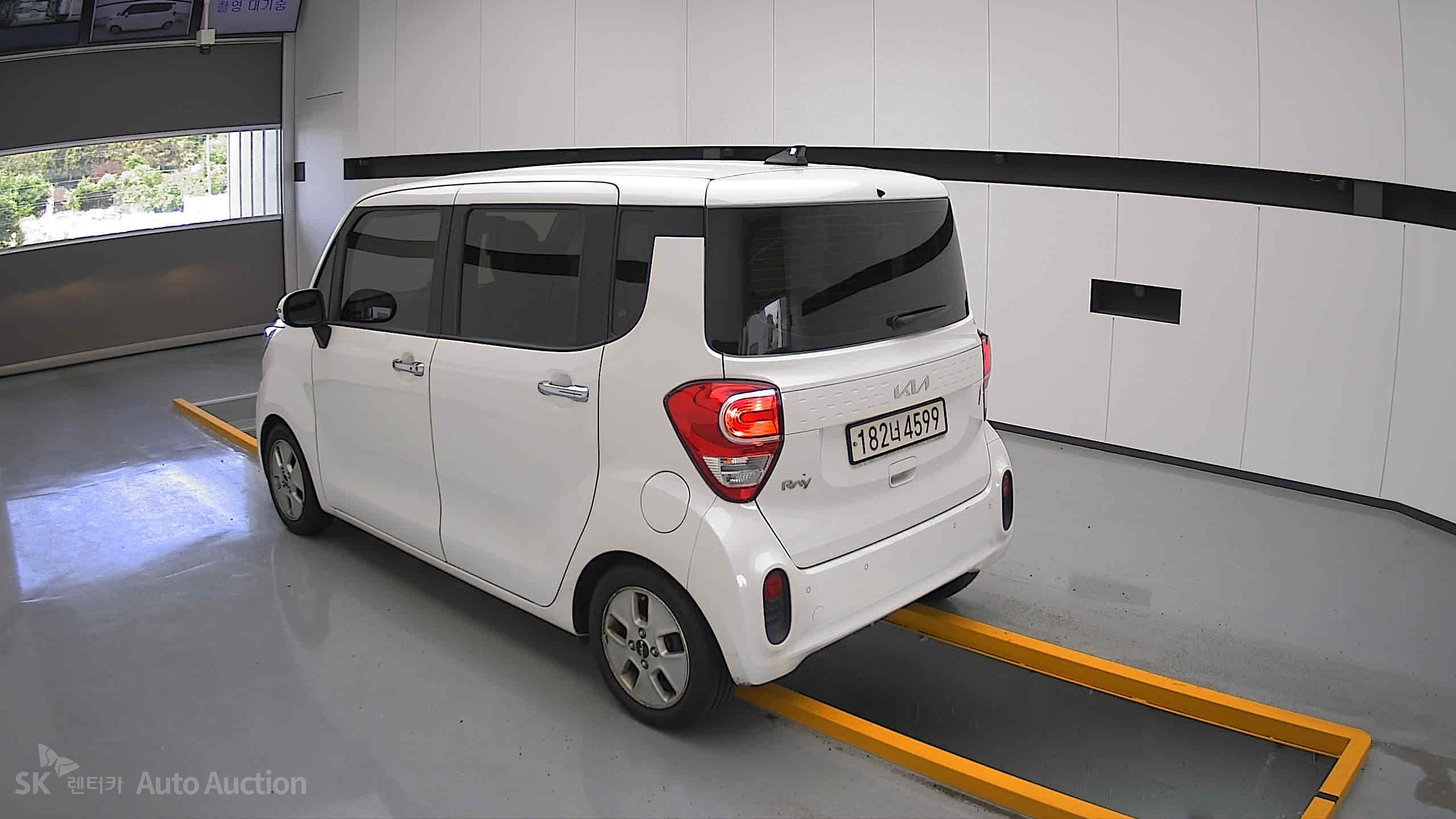 2022 - kia ray