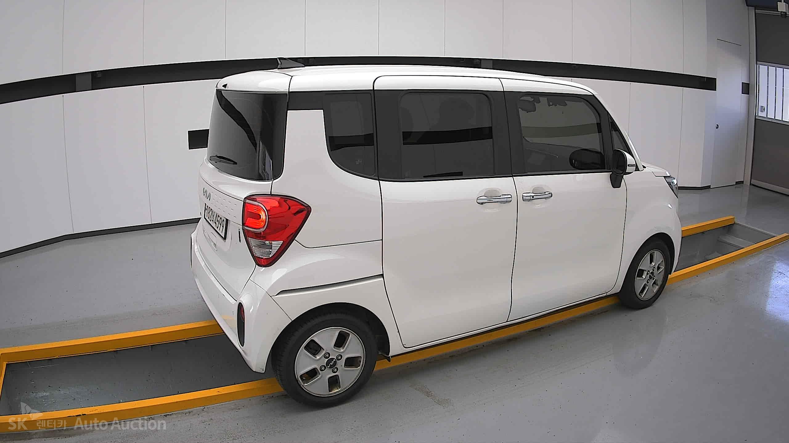 2022 - kia ray