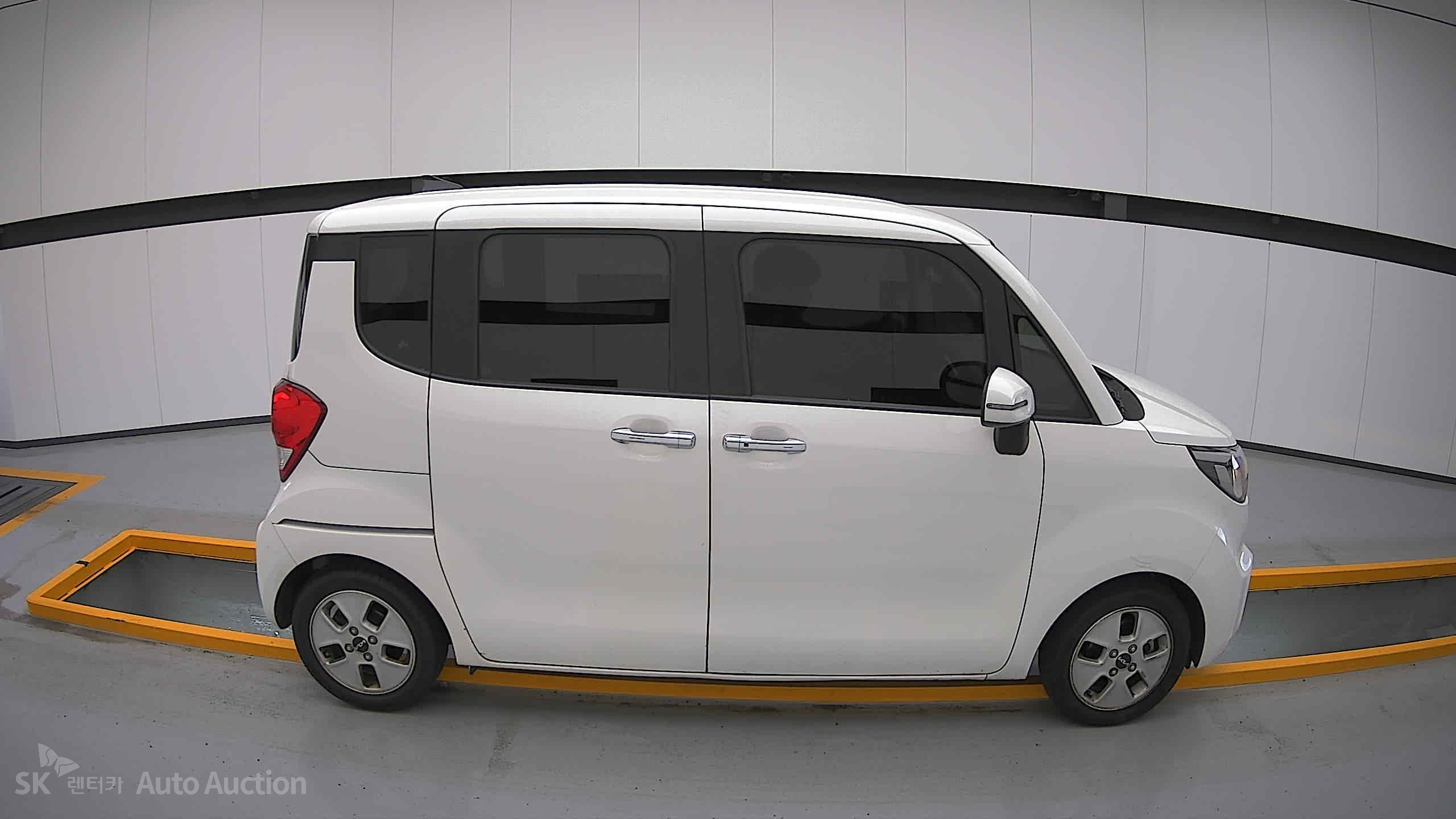 2022 - kia ray