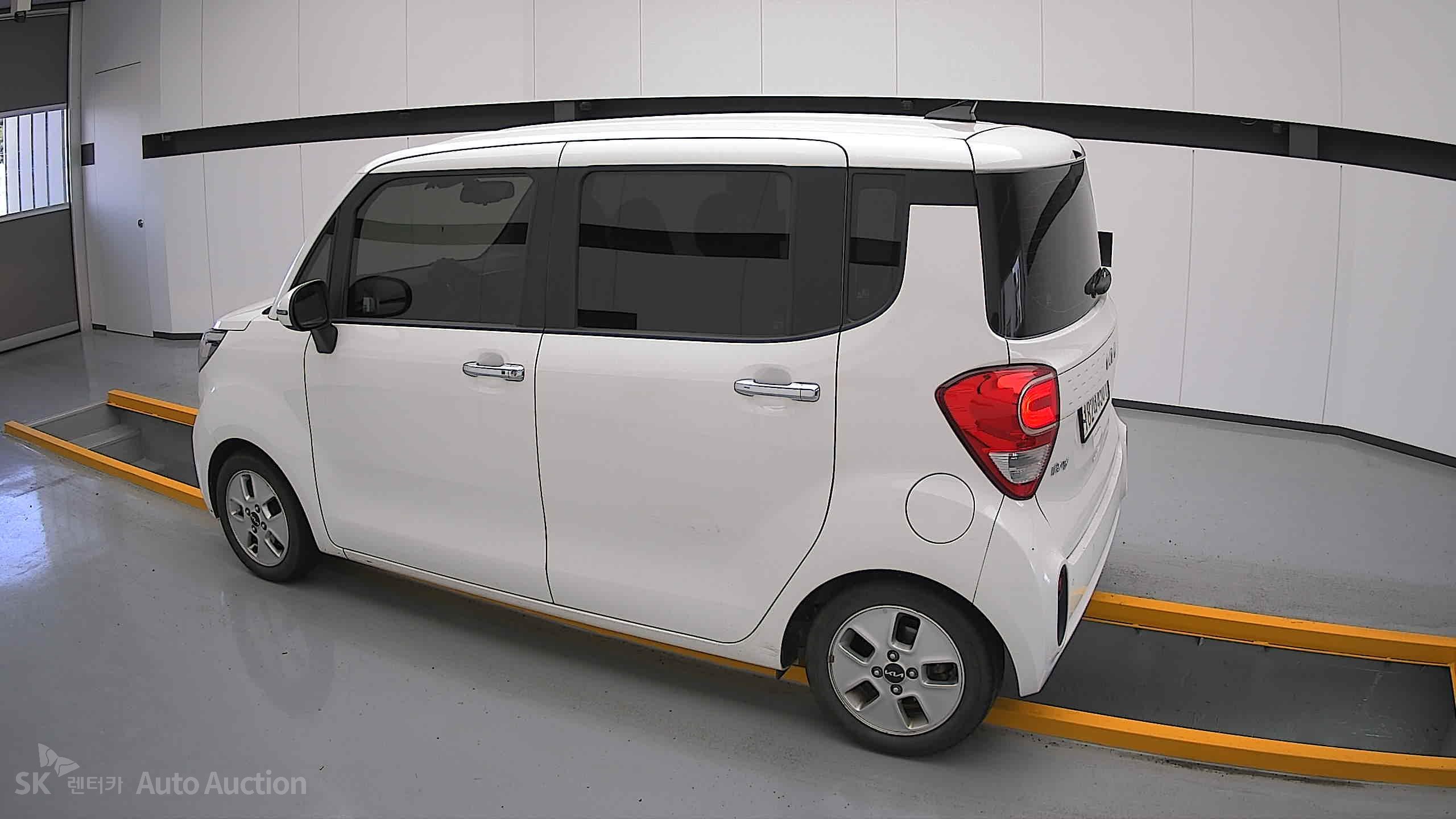 2022 - kia ray
