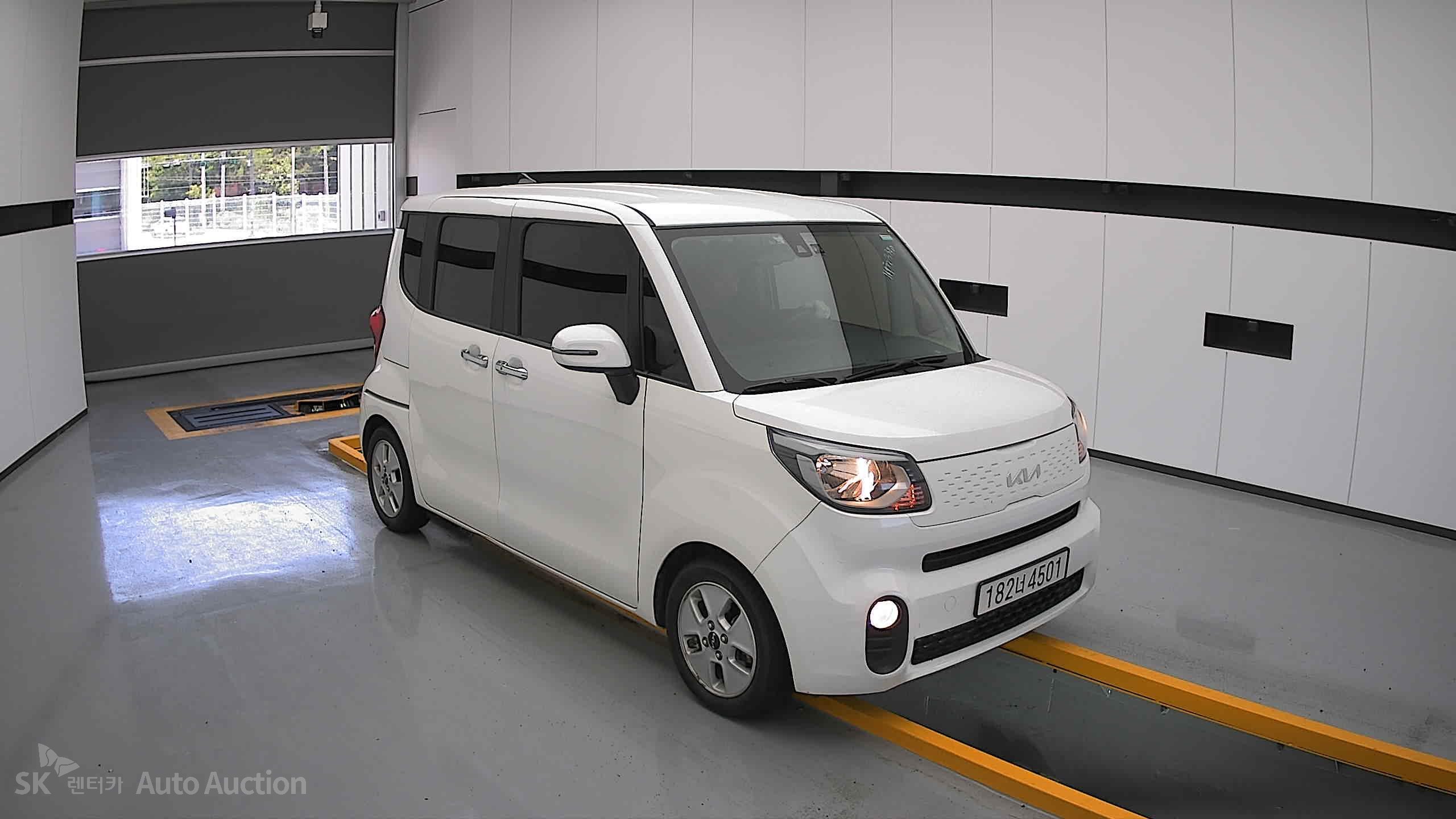 2022 - kia ray