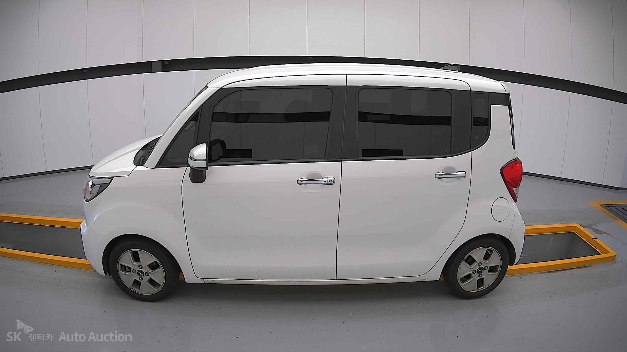 2022 - kia ray