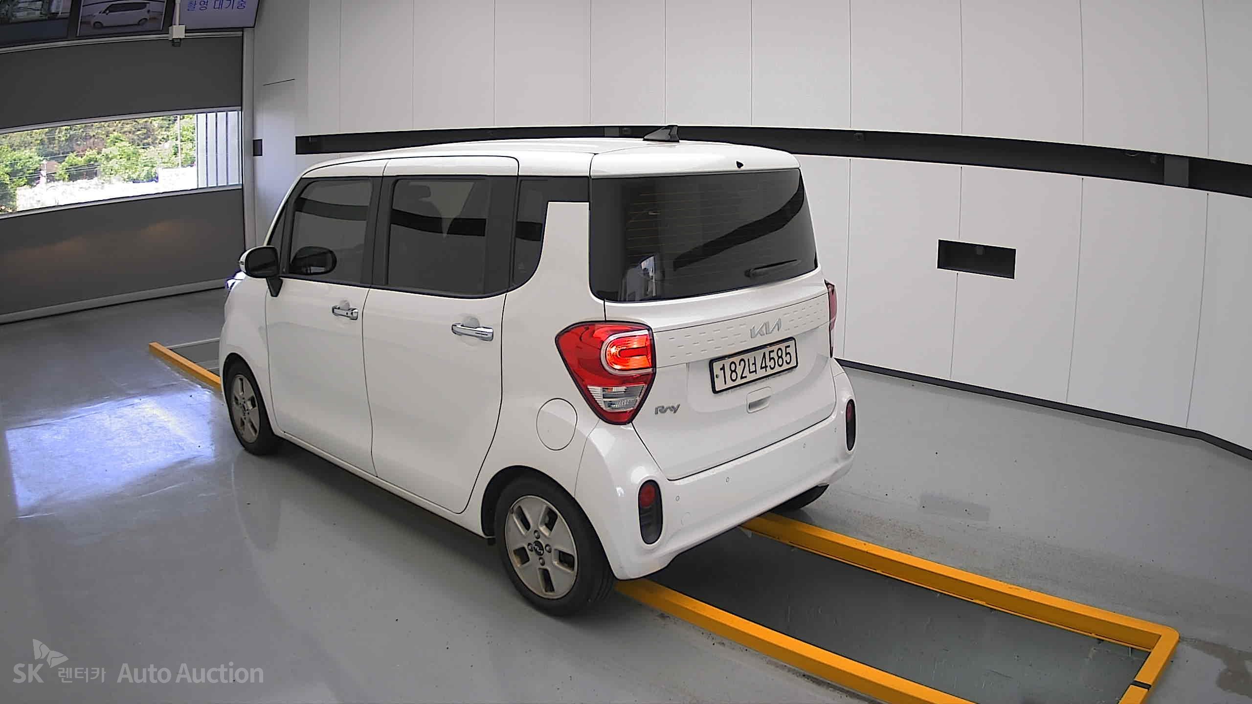 2022 - kia ray