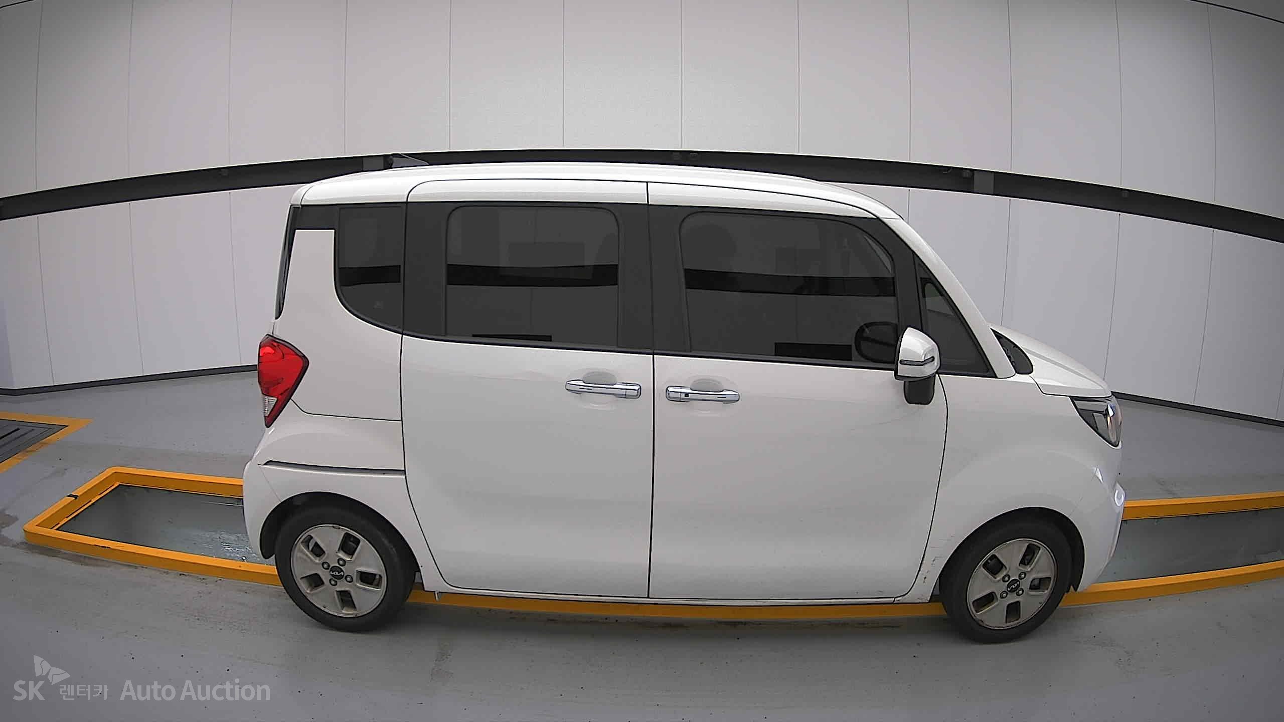 2022 - kia ray