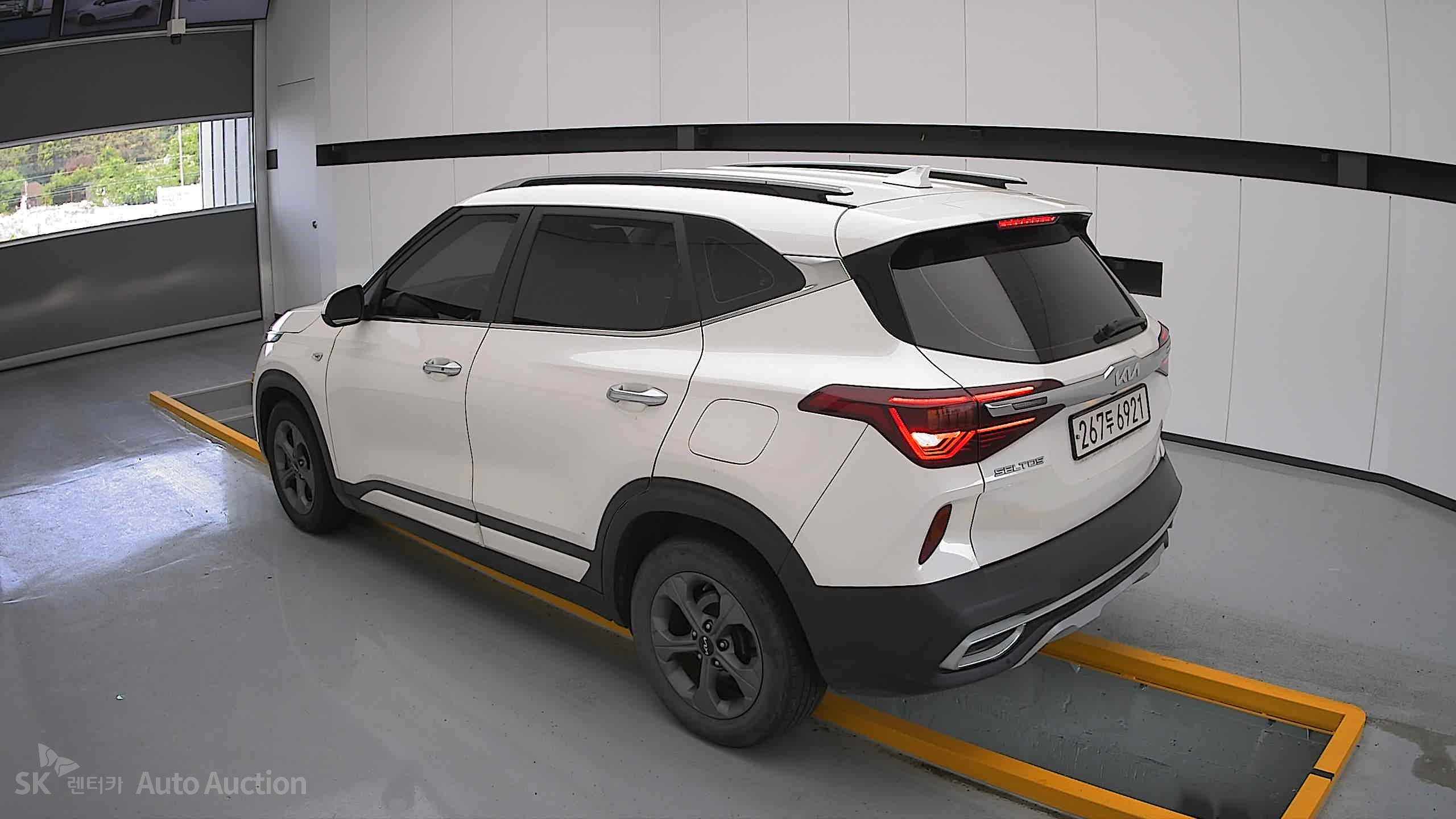2023 - kia seltos