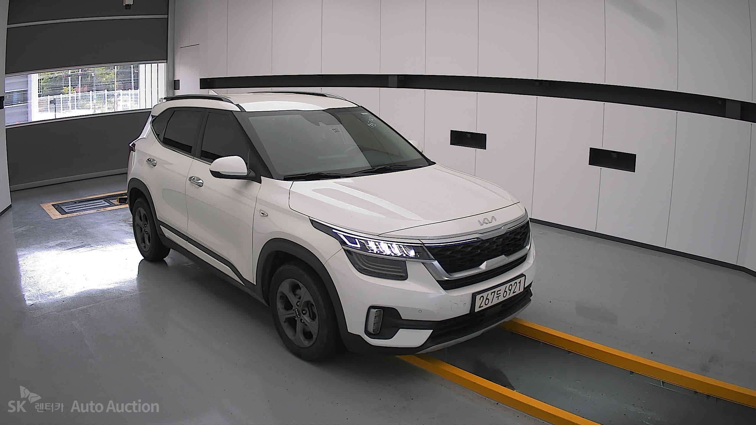 2023 - kia seltos