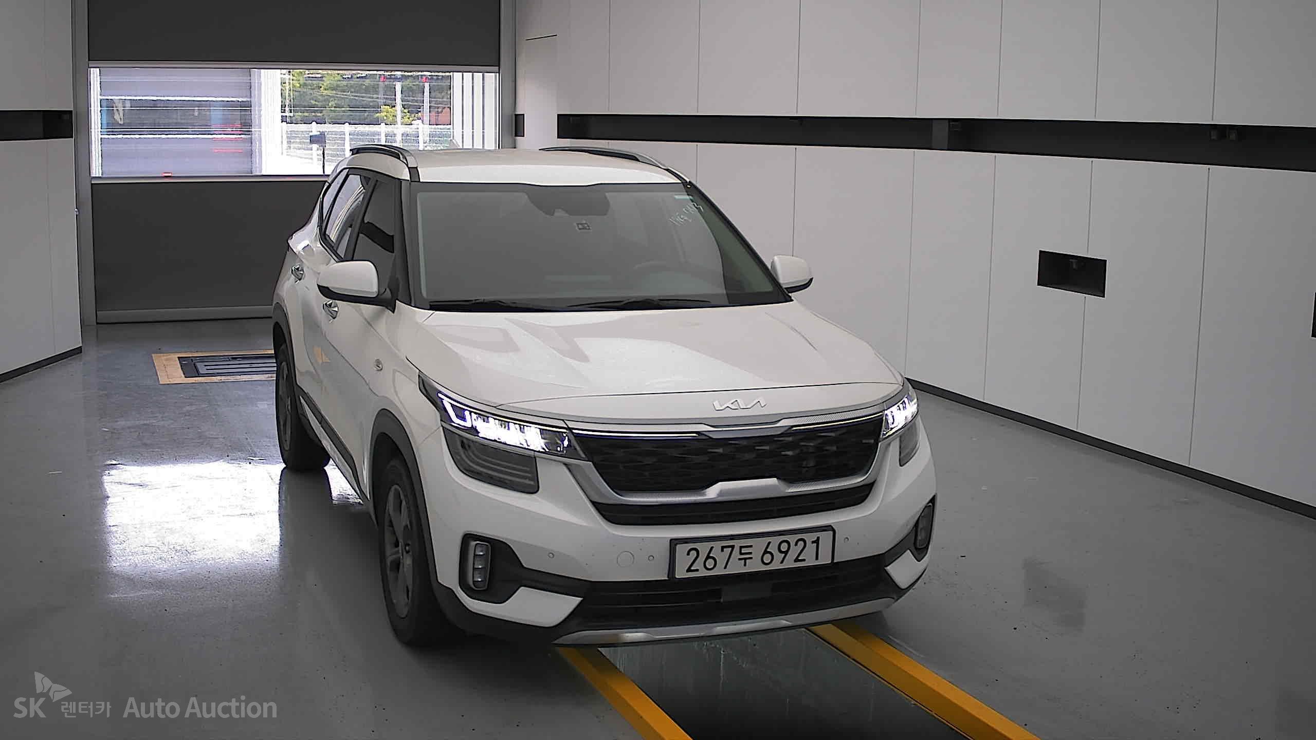 2023 - kia seltos