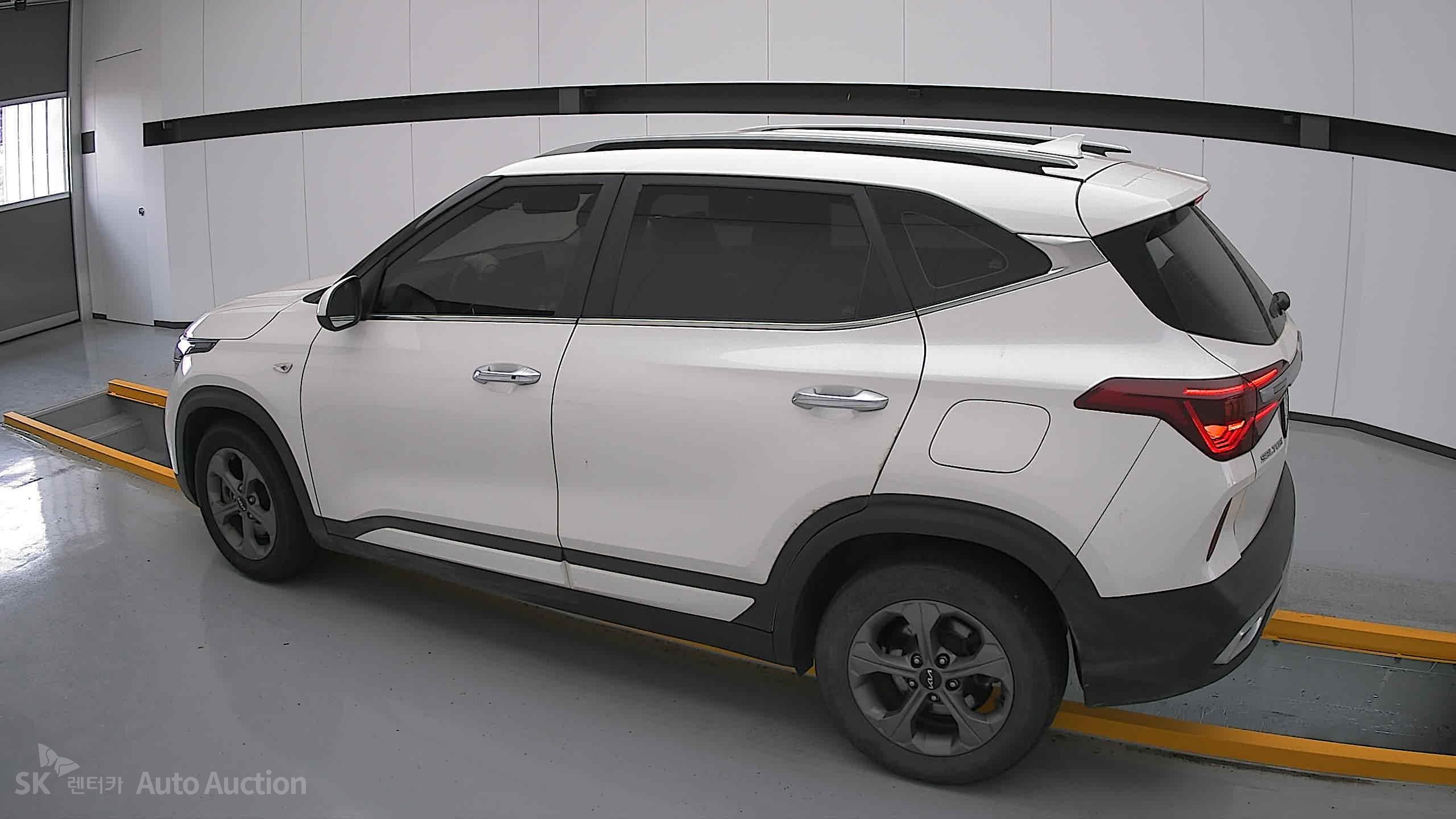 2023 - kia seltos
