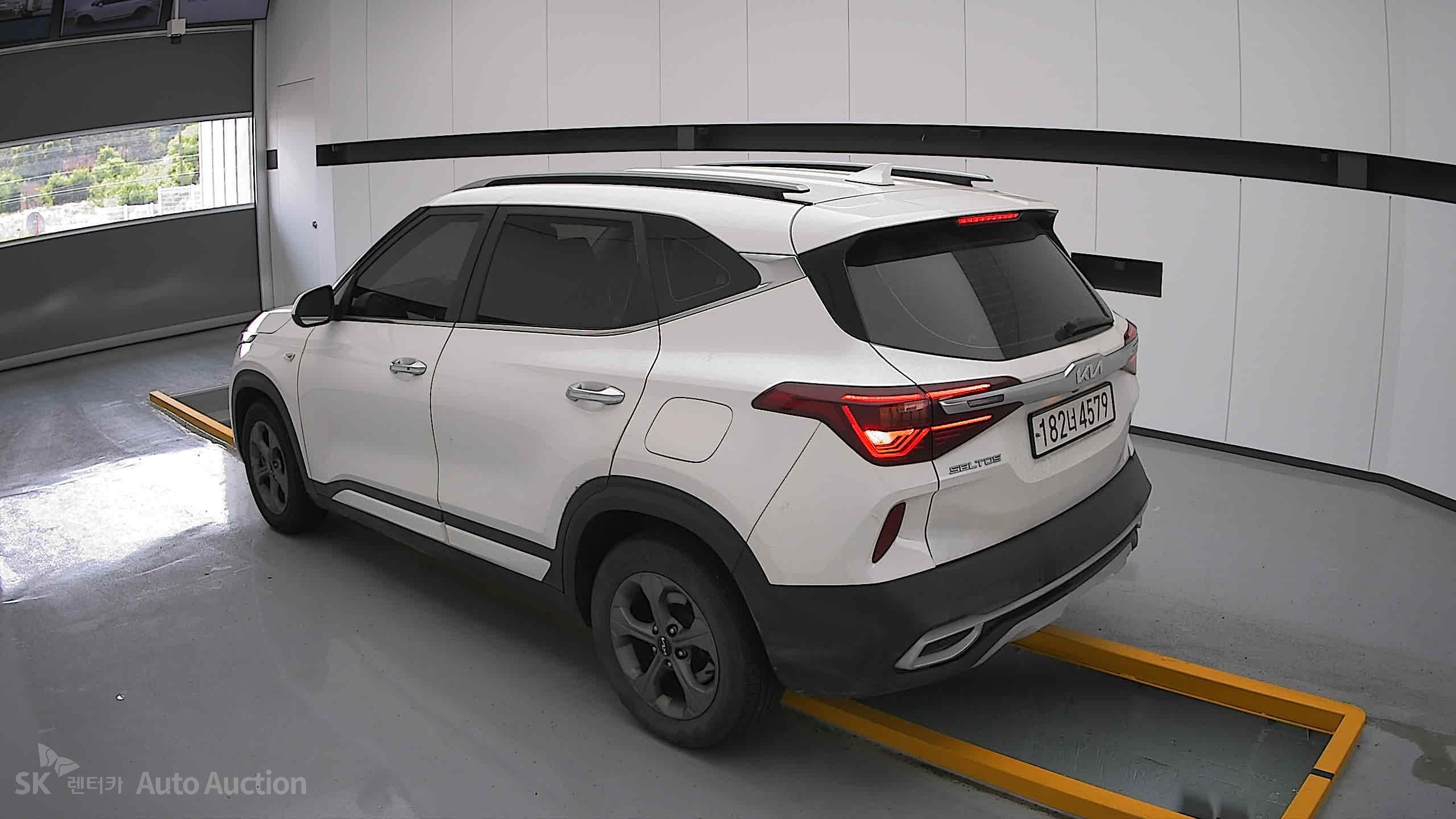 2023 - kia seltos