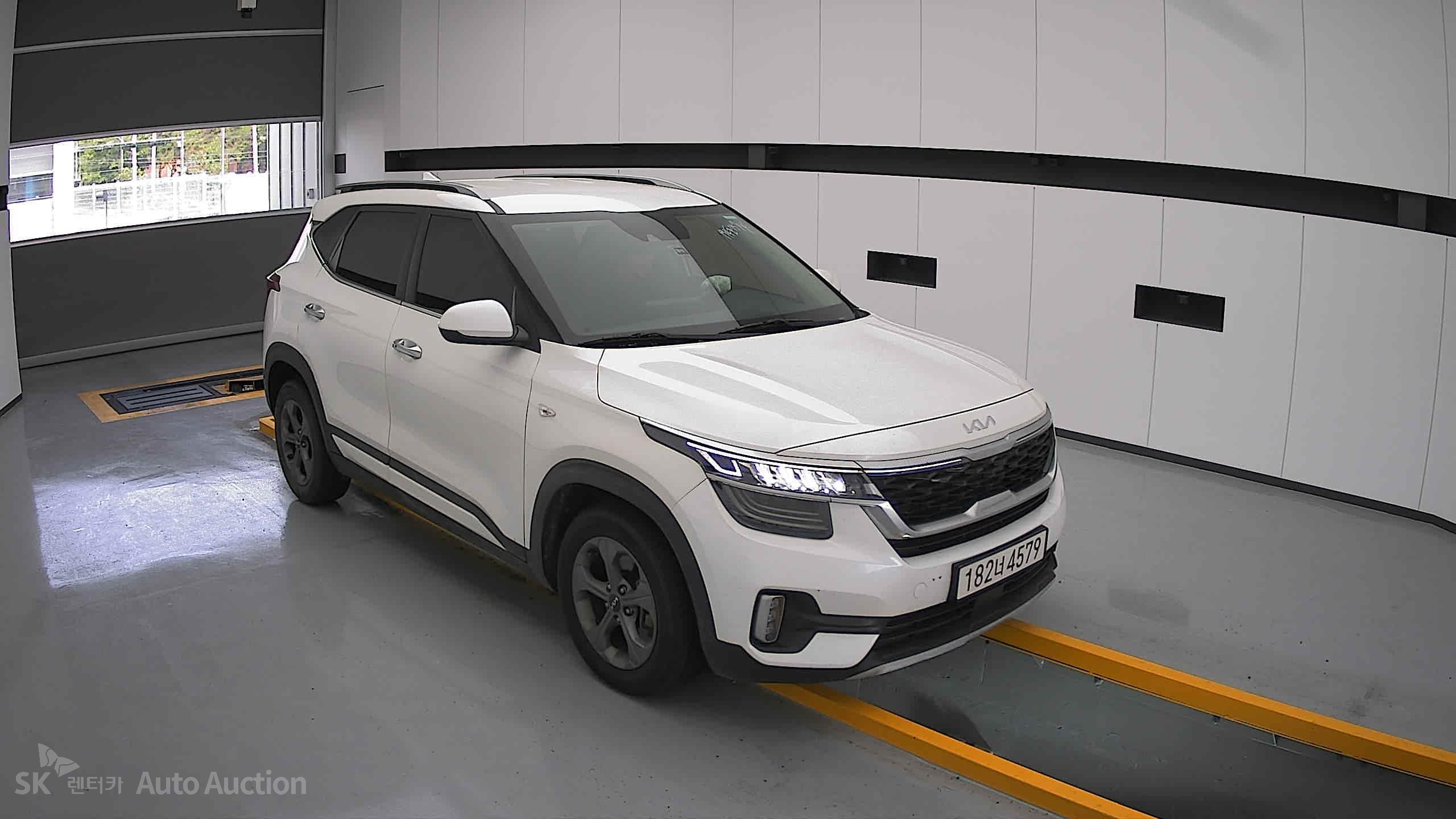 2023 - kia seltos