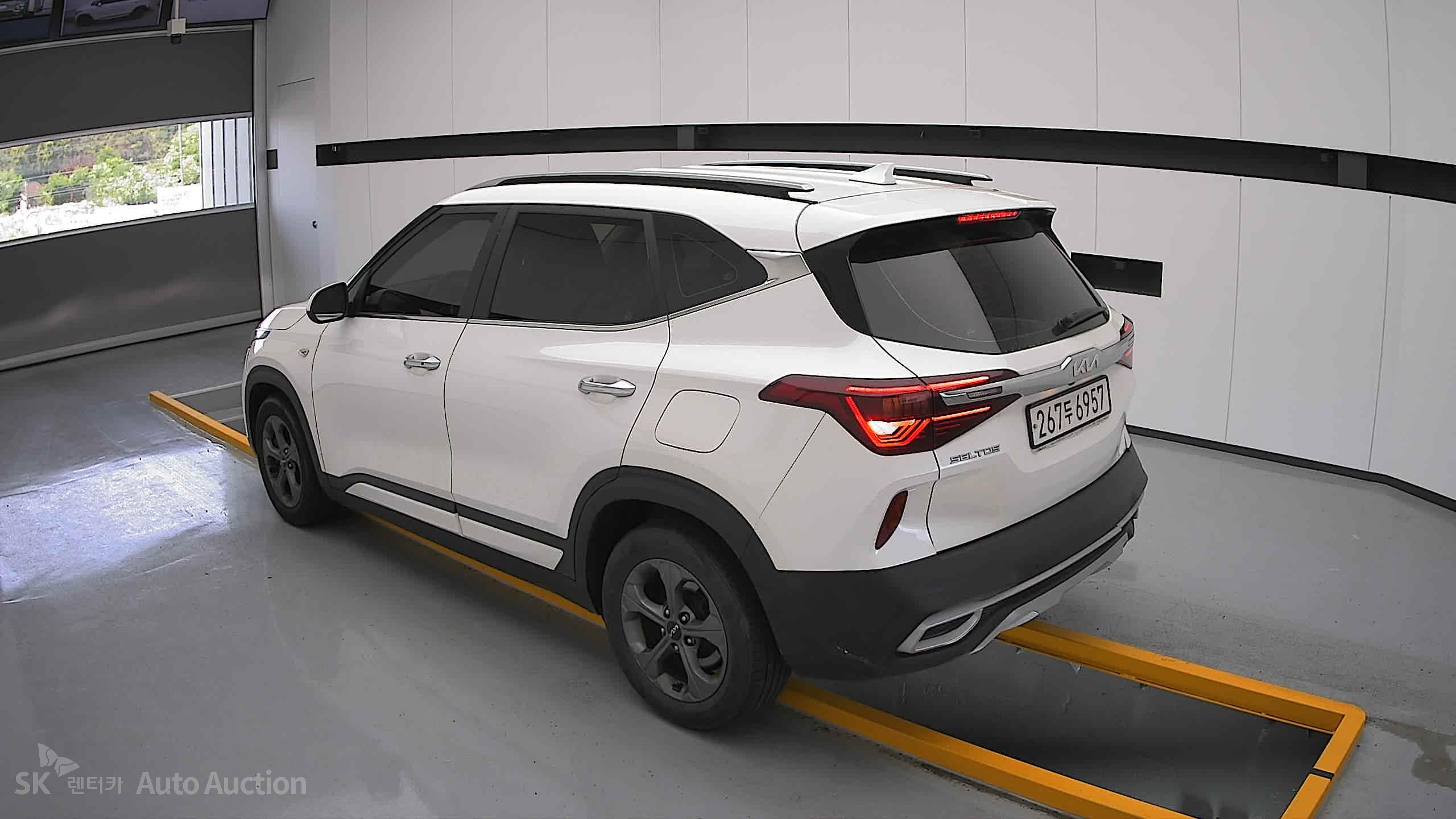 2023 - kia seltos