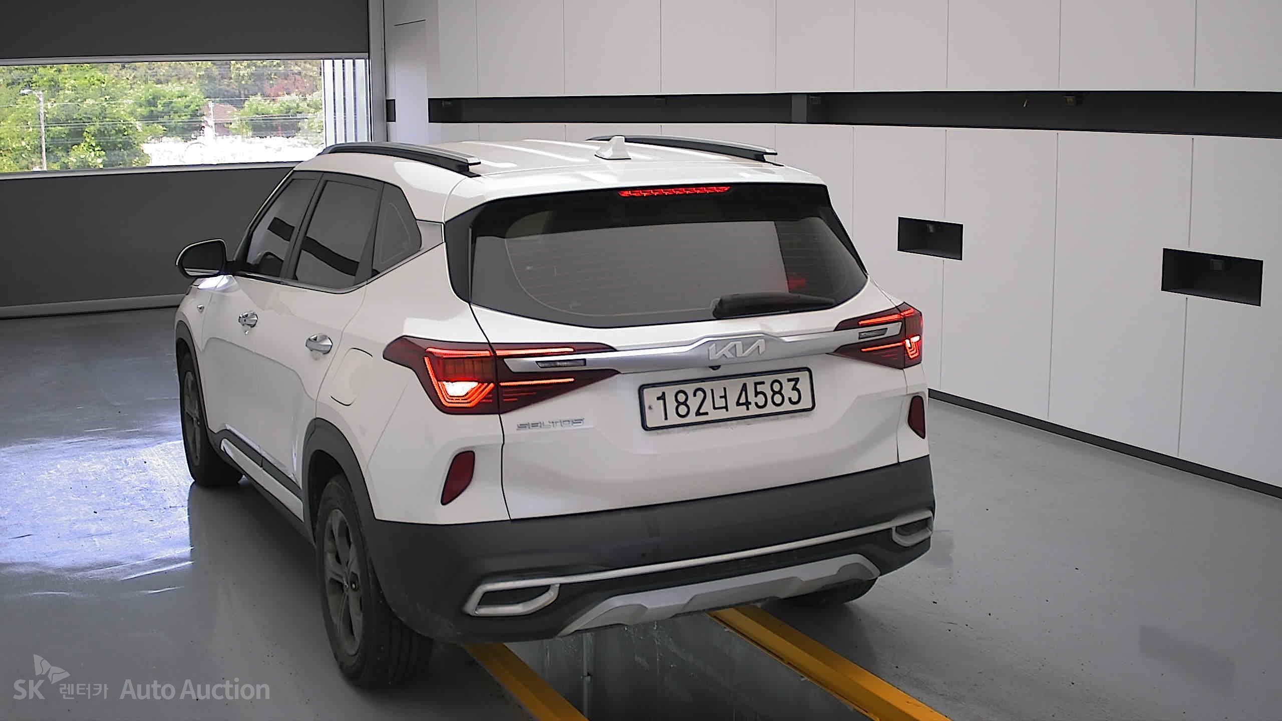 2023 - kia seltos