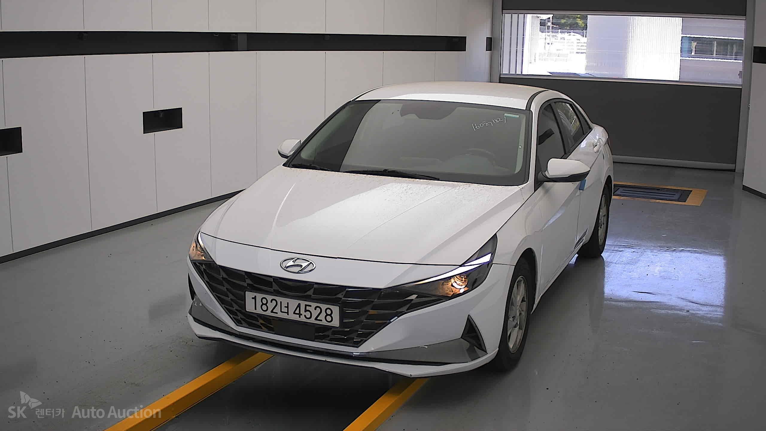 2021 - hyundai avante