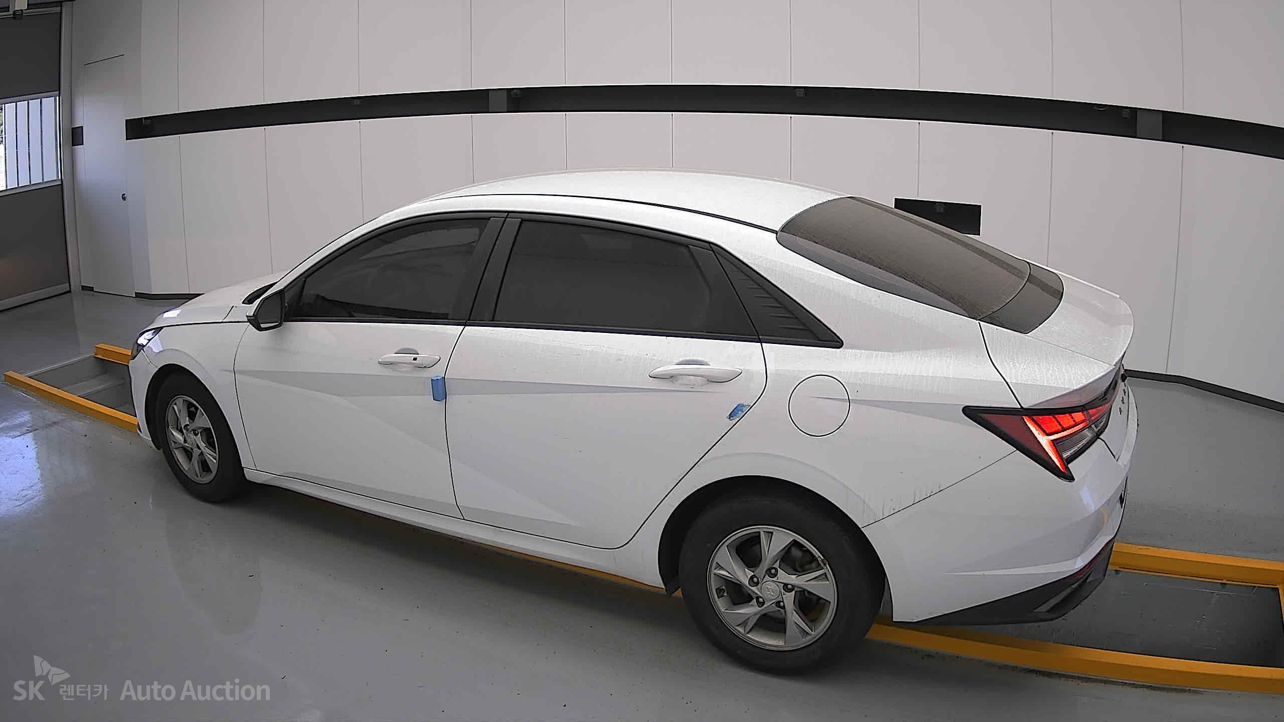 2021 - hyundai avante