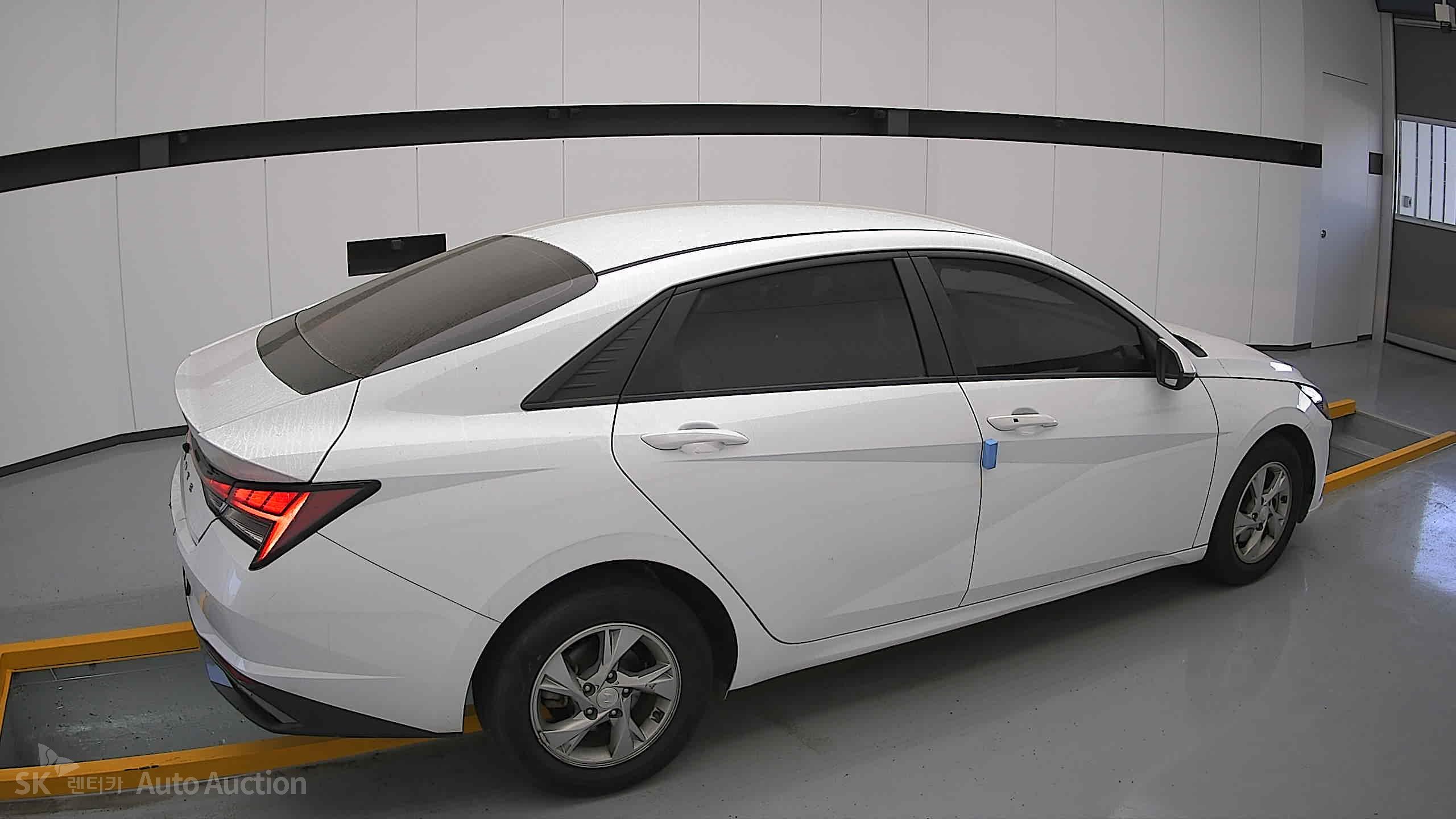 2021 - hyundai avante