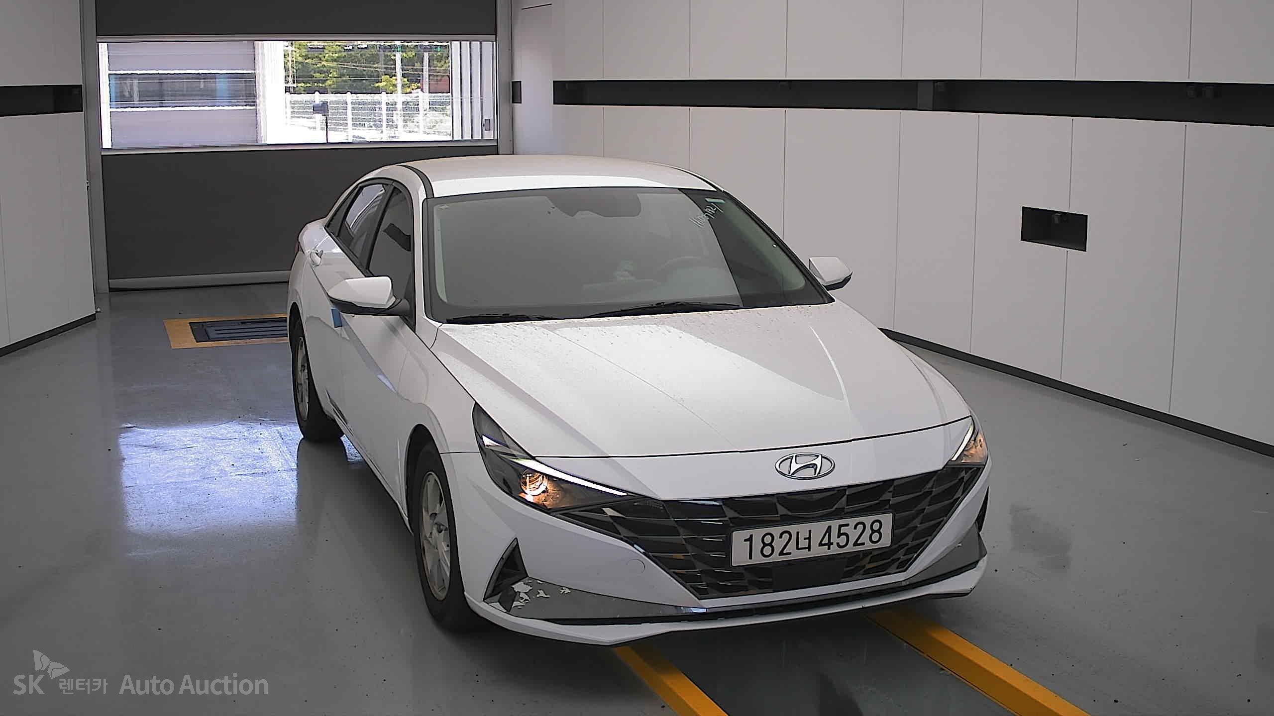 2021 - hyundai avante