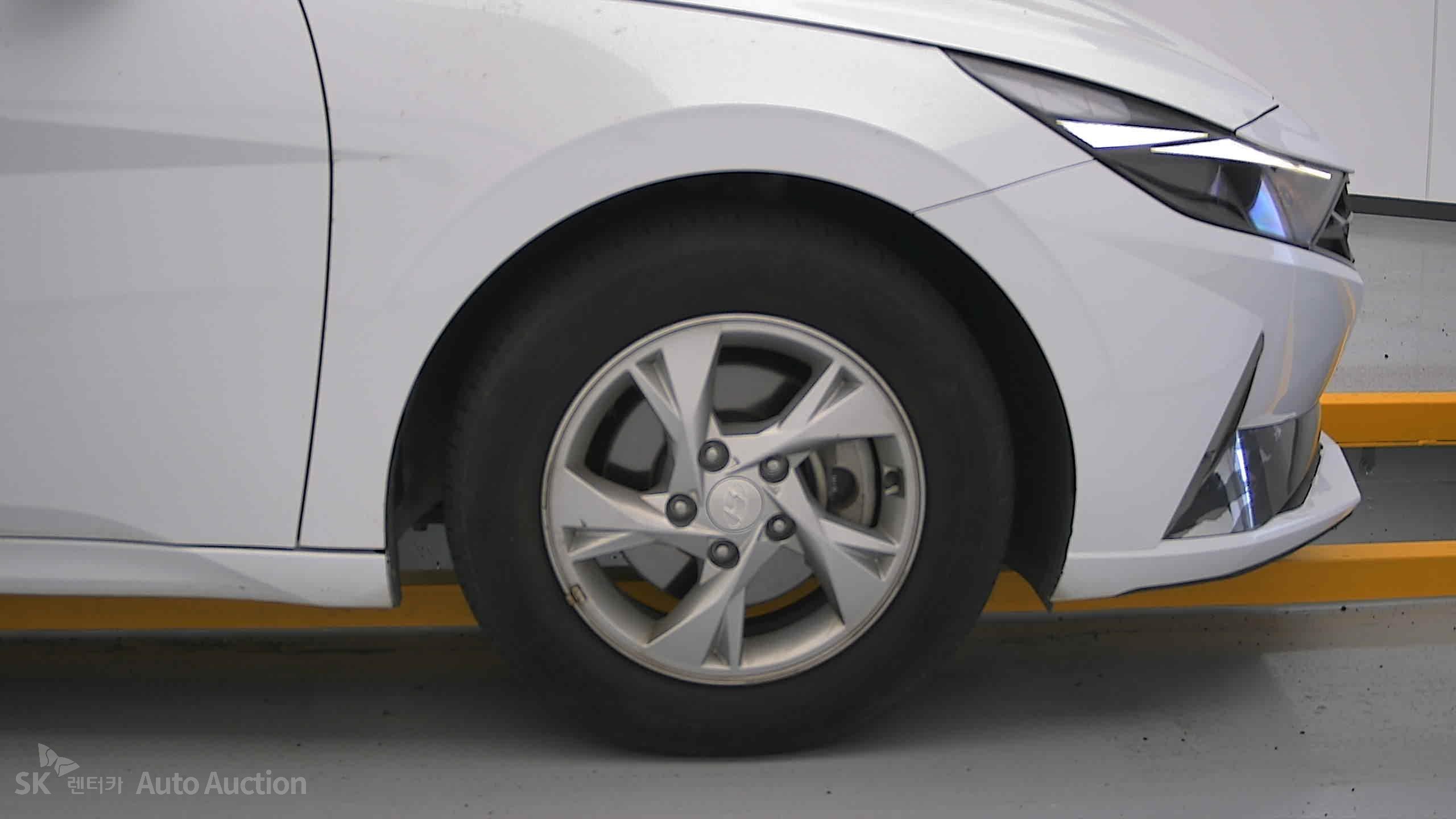 2021 - hyundai avante