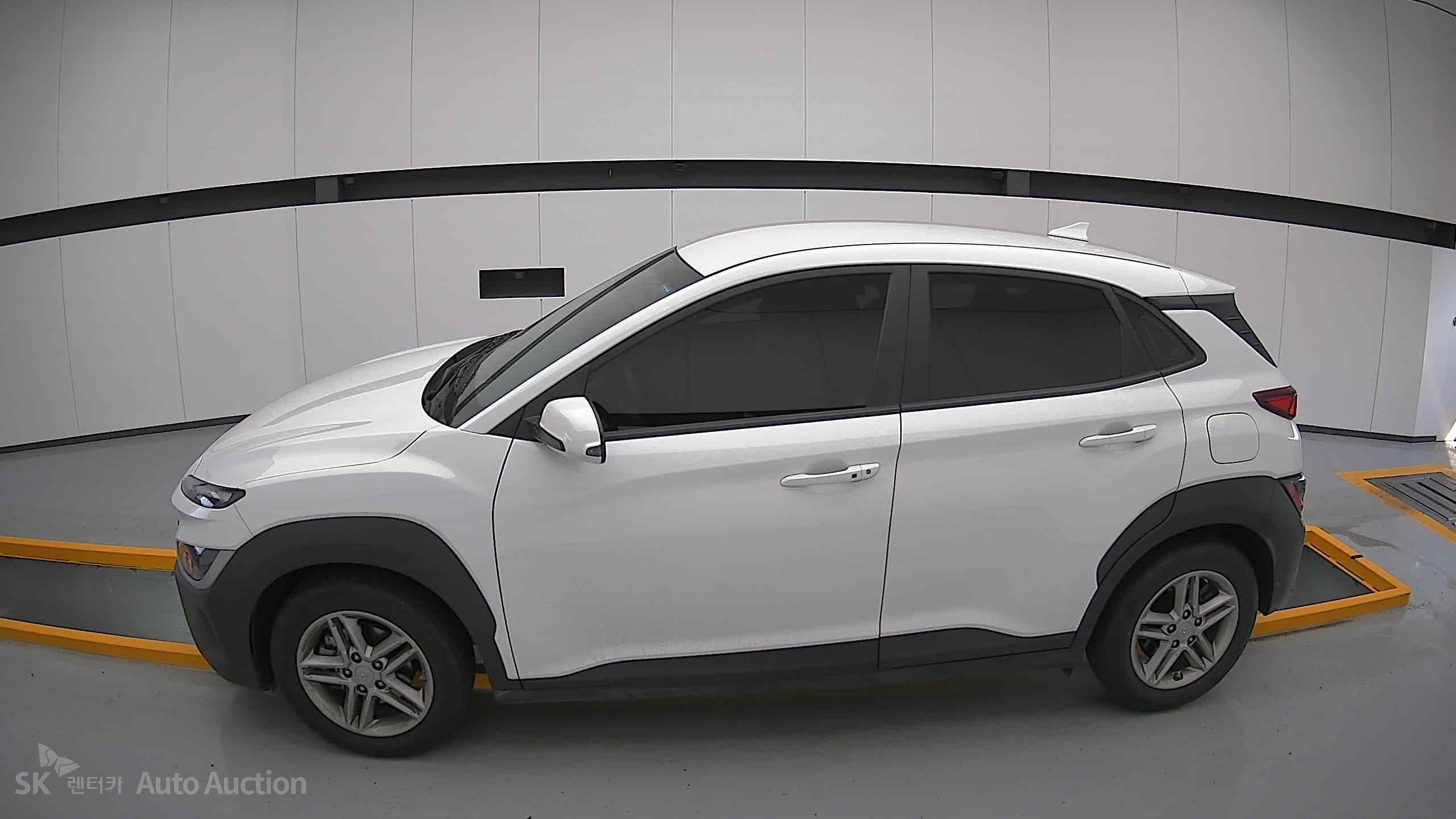 2021 - hyundai kona