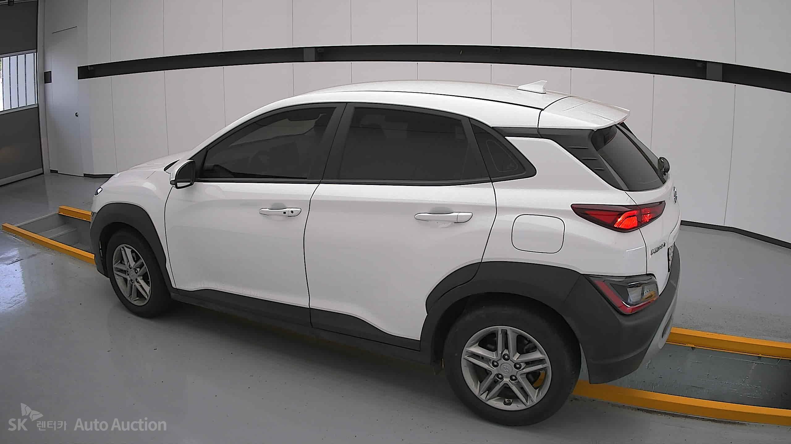 2021 - hyundai kona