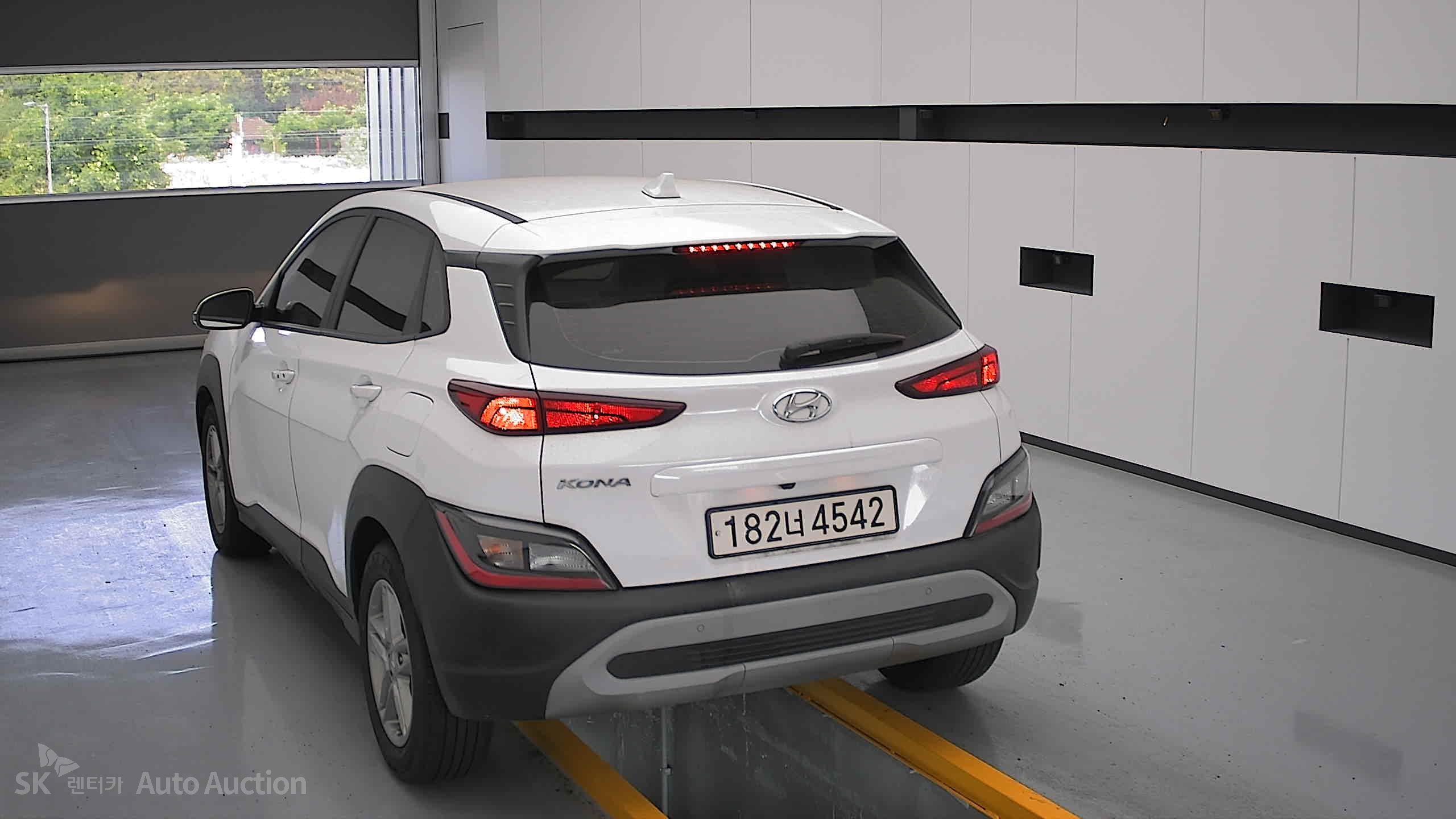 2021 - hyundai kona