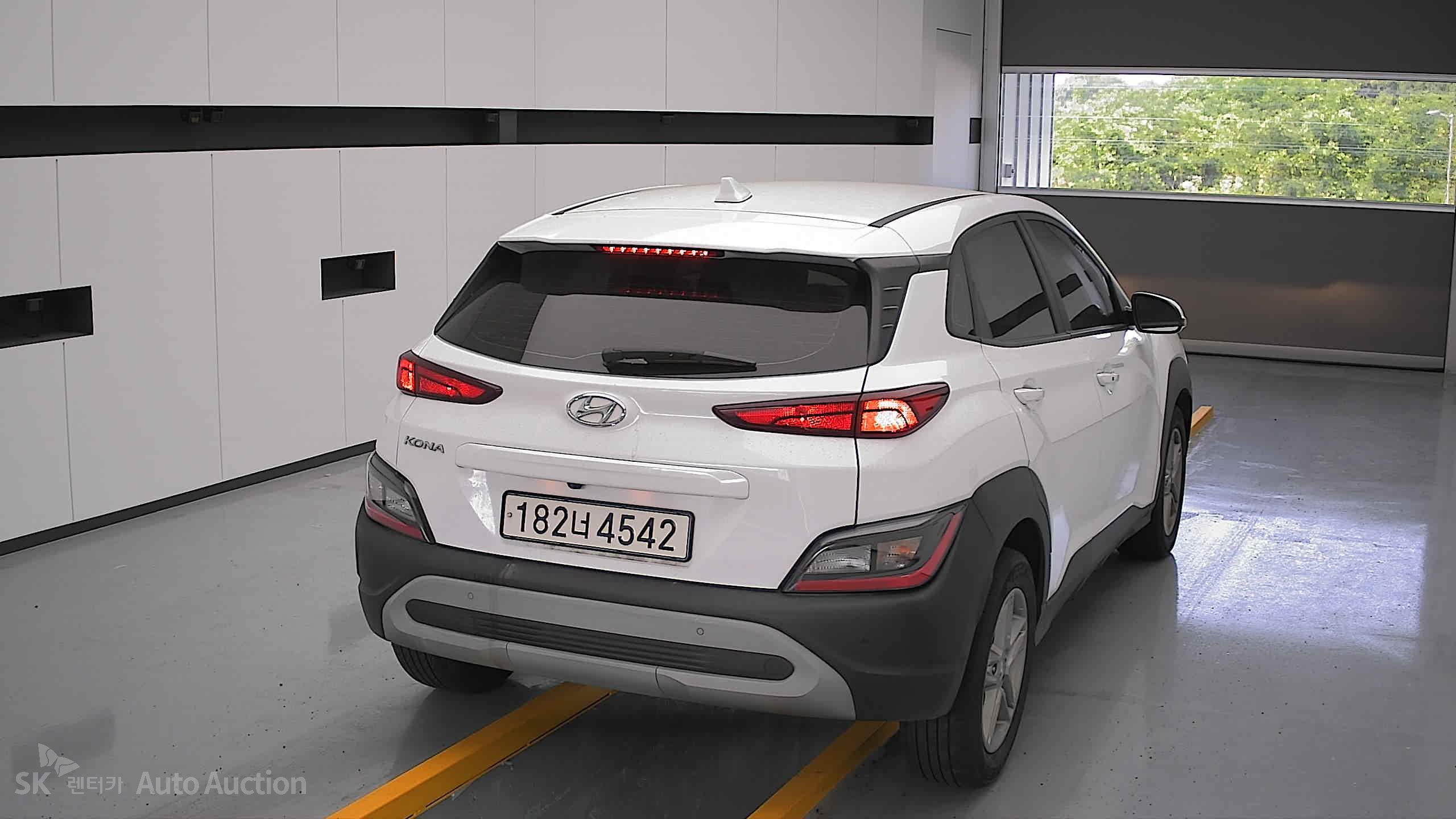 2021 - hyundai kona