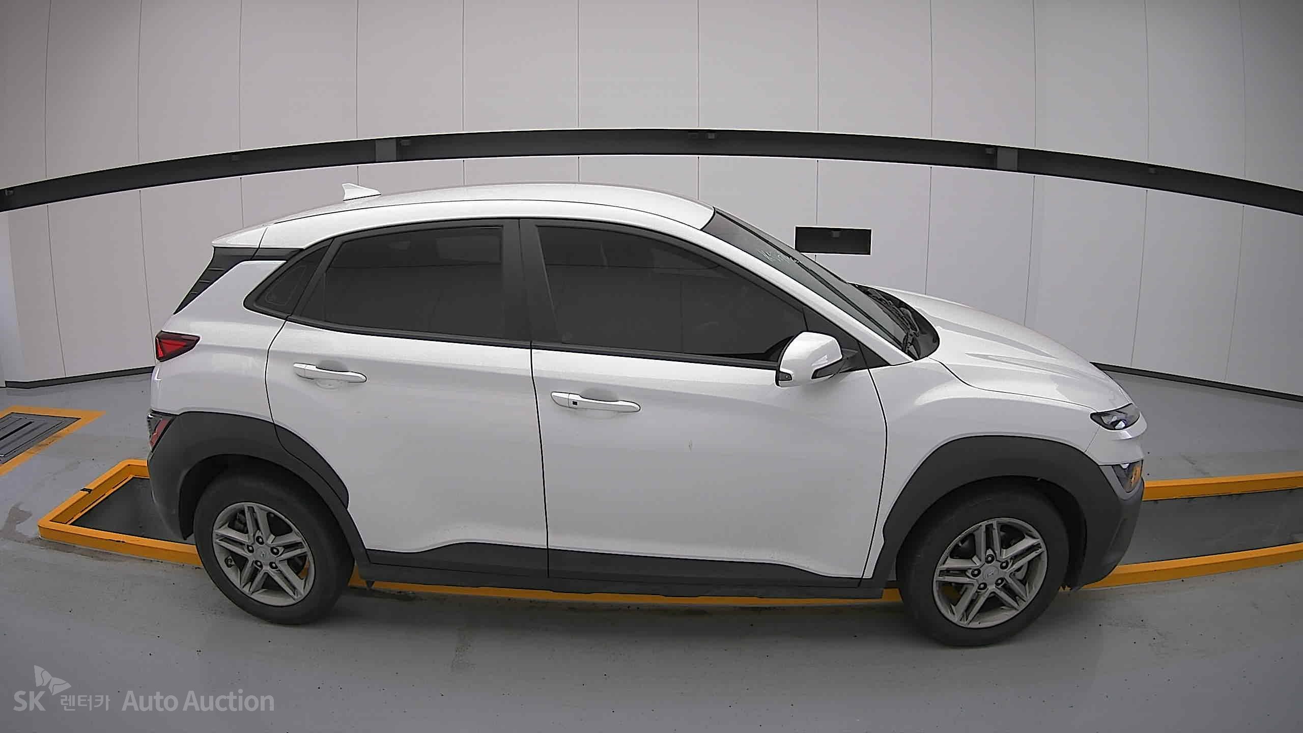 2021 - hyundai kona