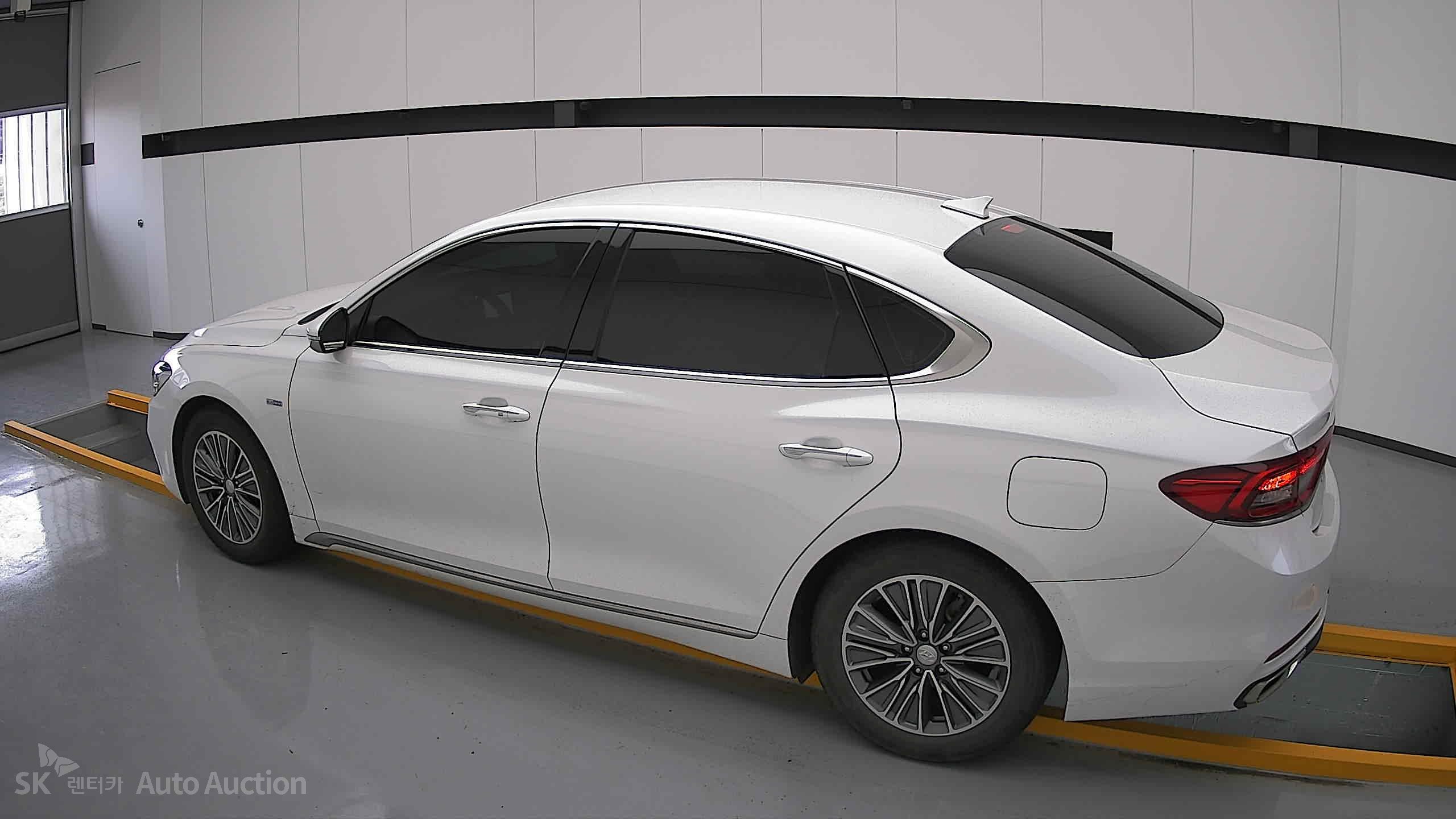 2019 - hyundai grandeur