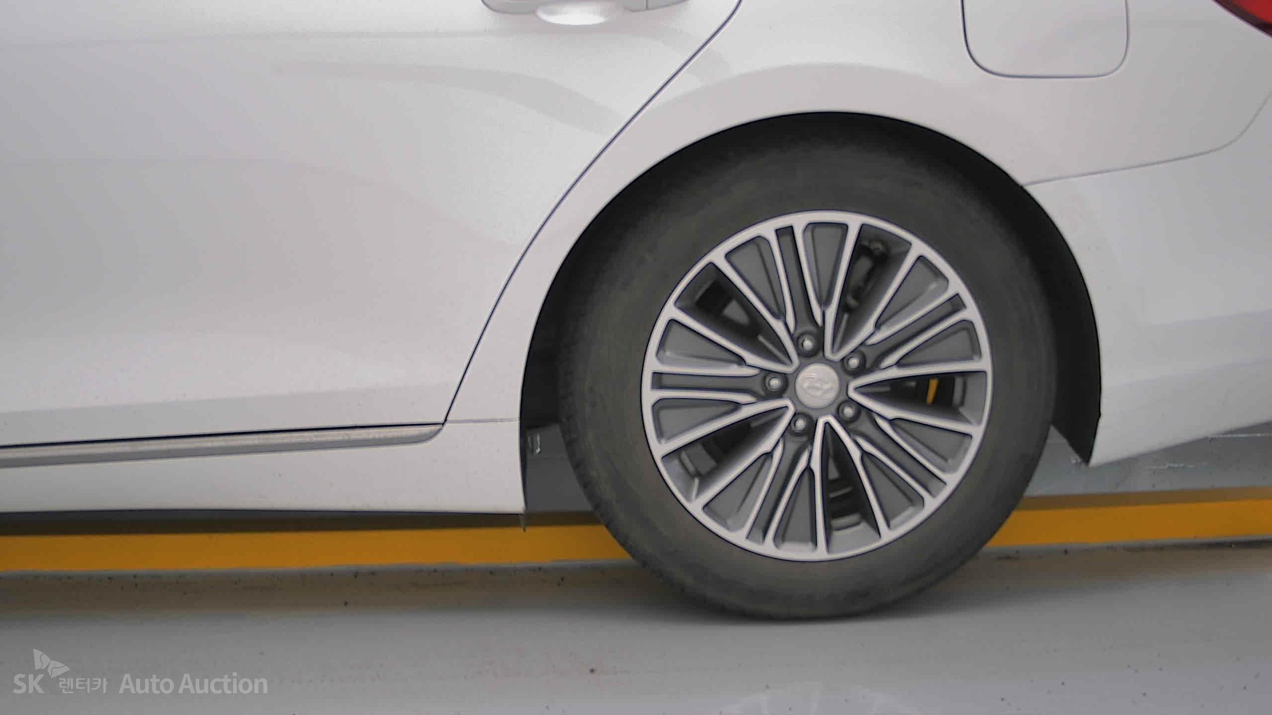 2019 - hyundai grandeur