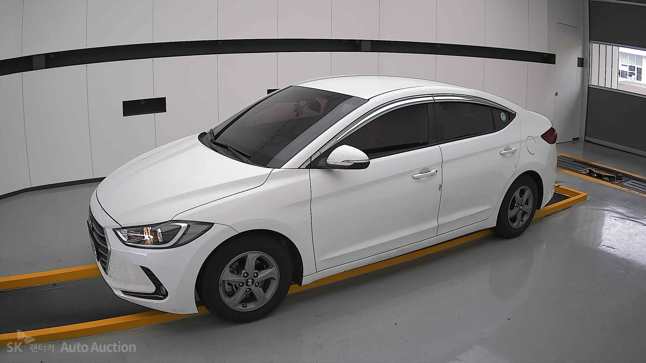 2018 - hyundai avante ad