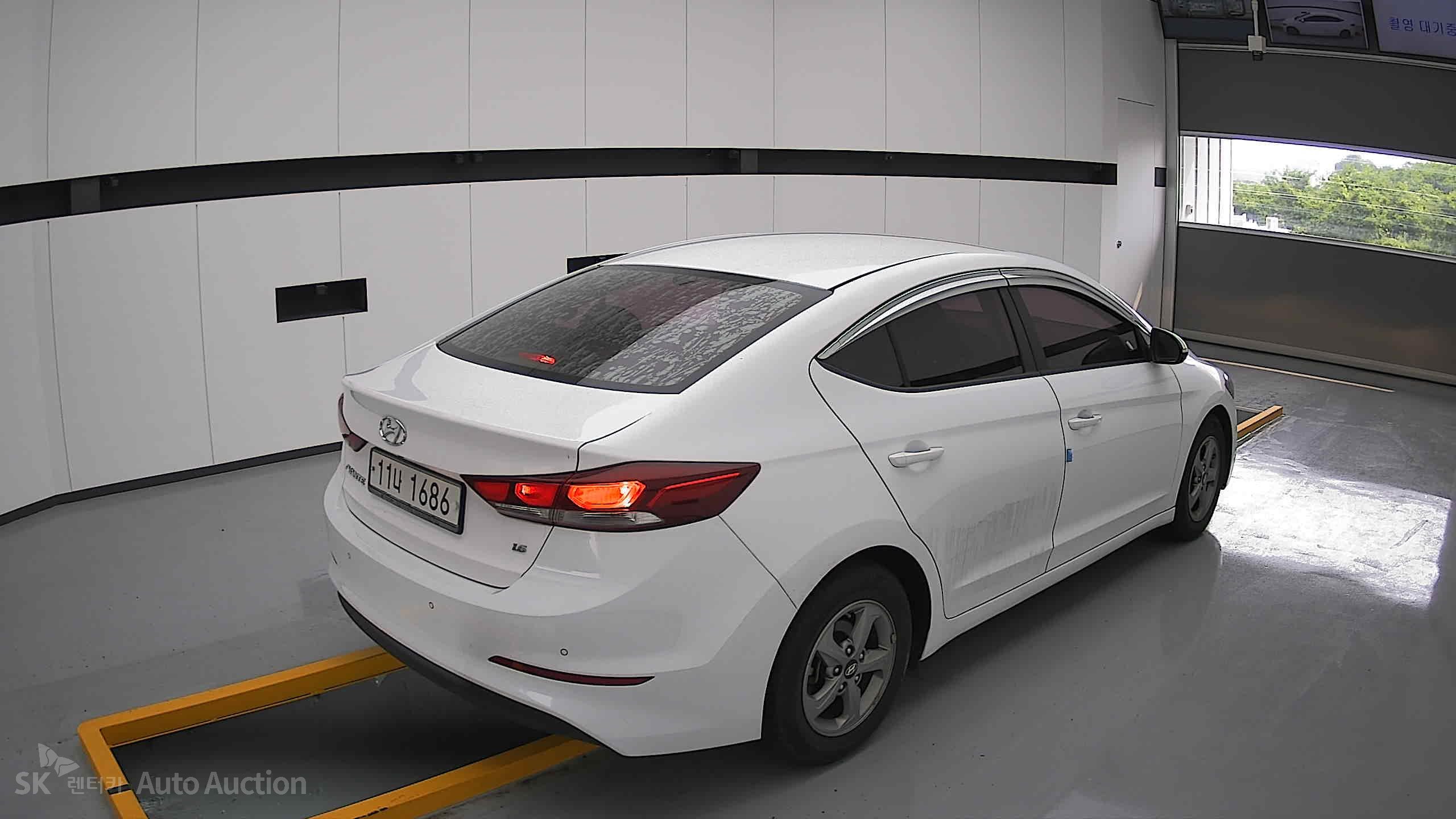 2018 - hyundai avante ad