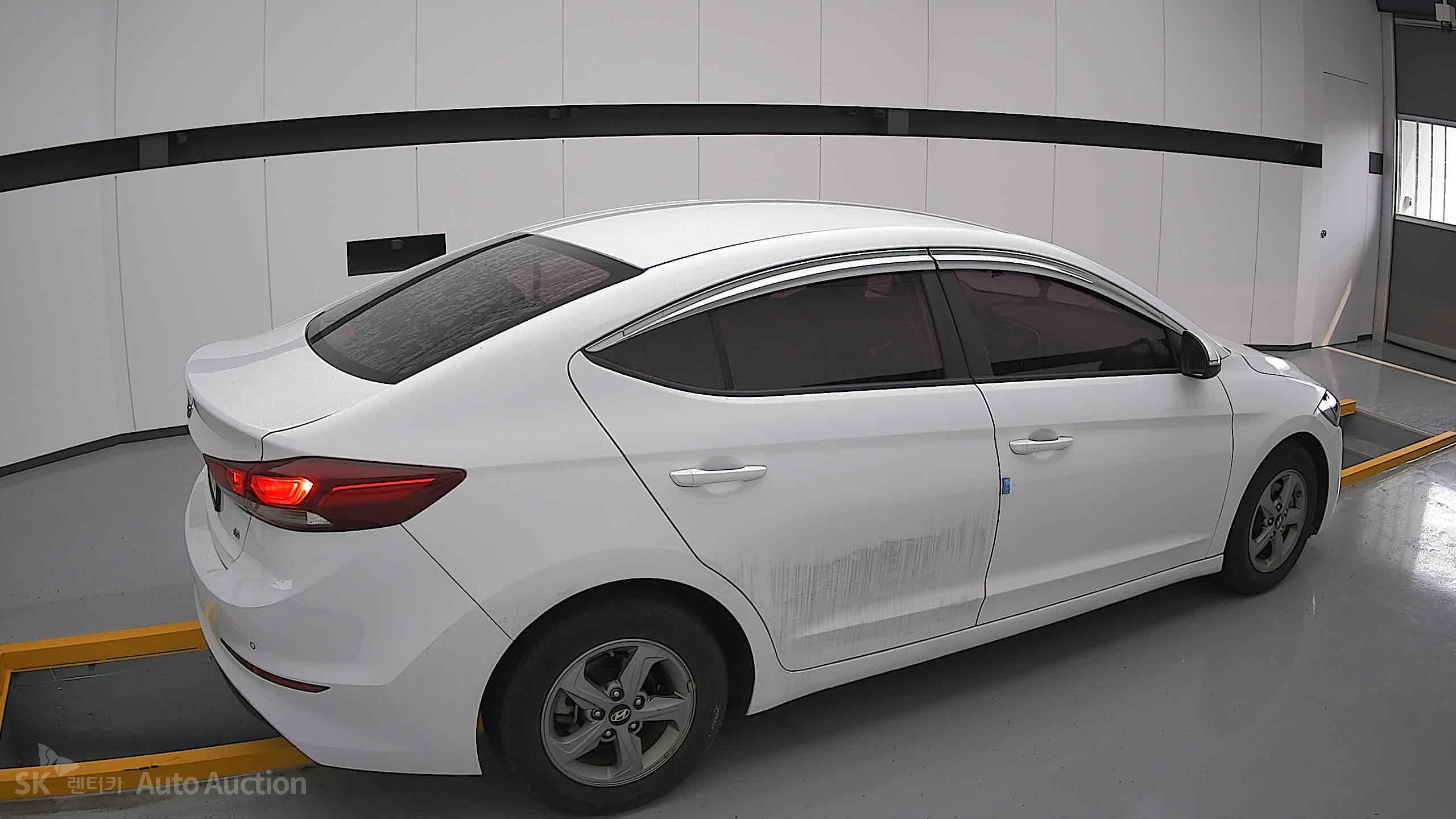 2018 - hyundai avante ad