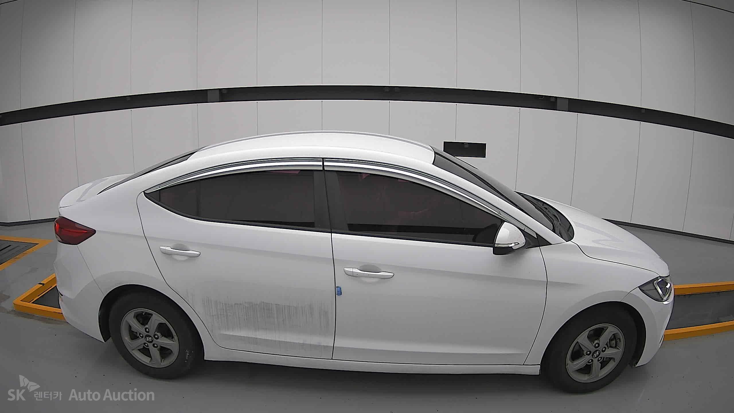 2018 - hyundai avante ad