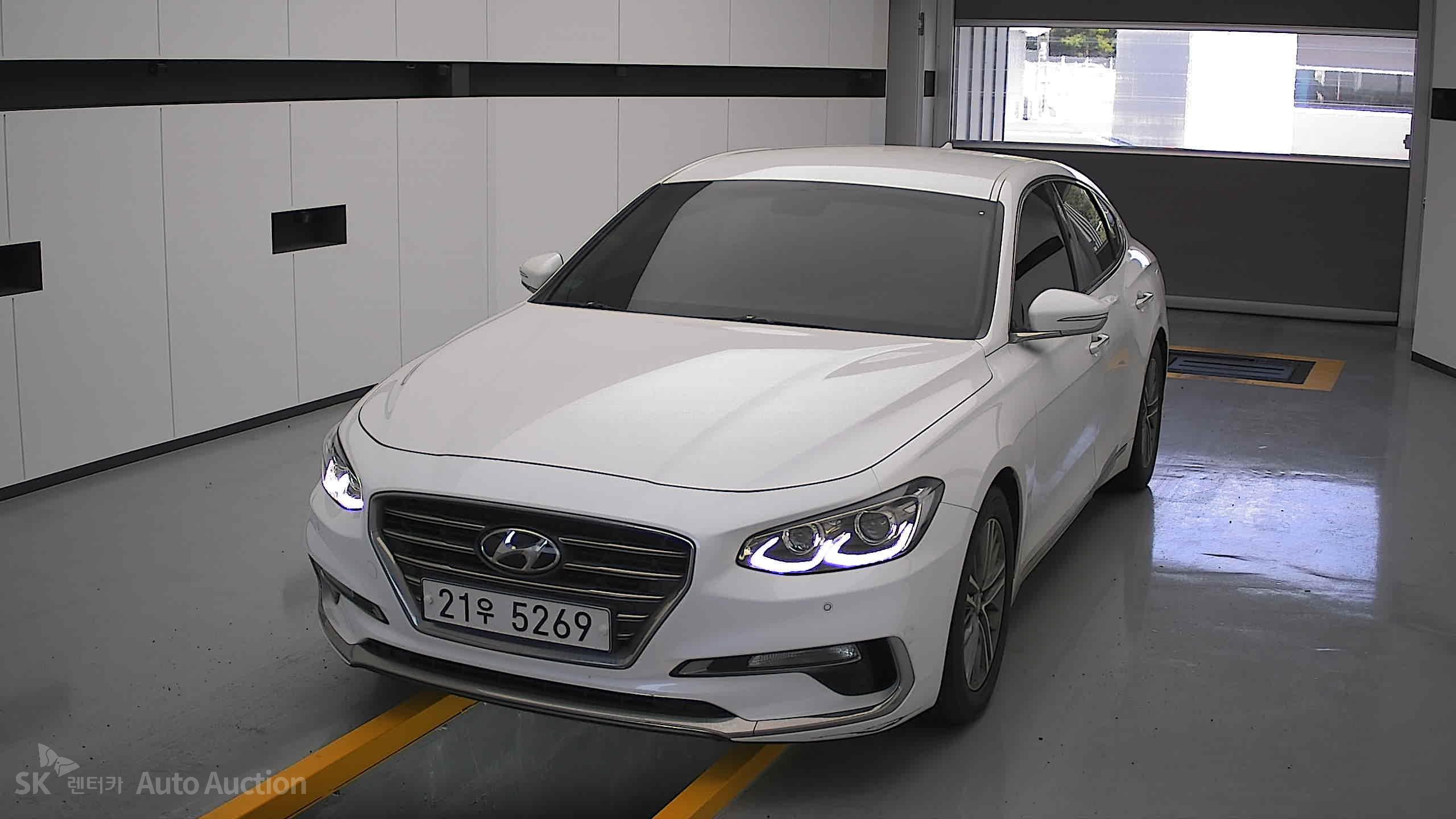 2018 - hyundai grandeur