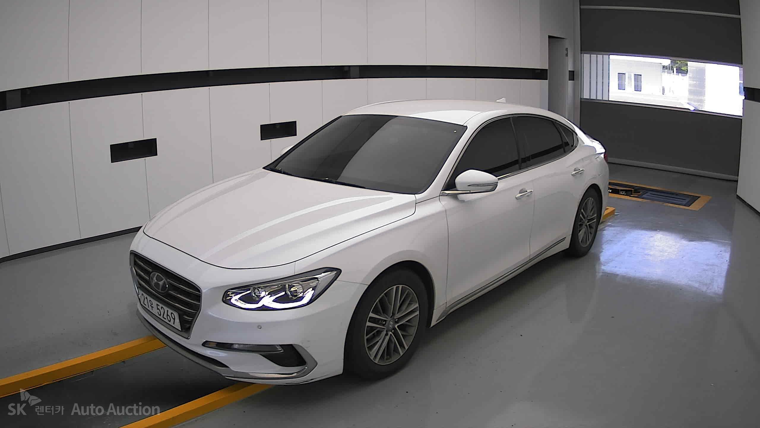2018 - hyundai grandeur