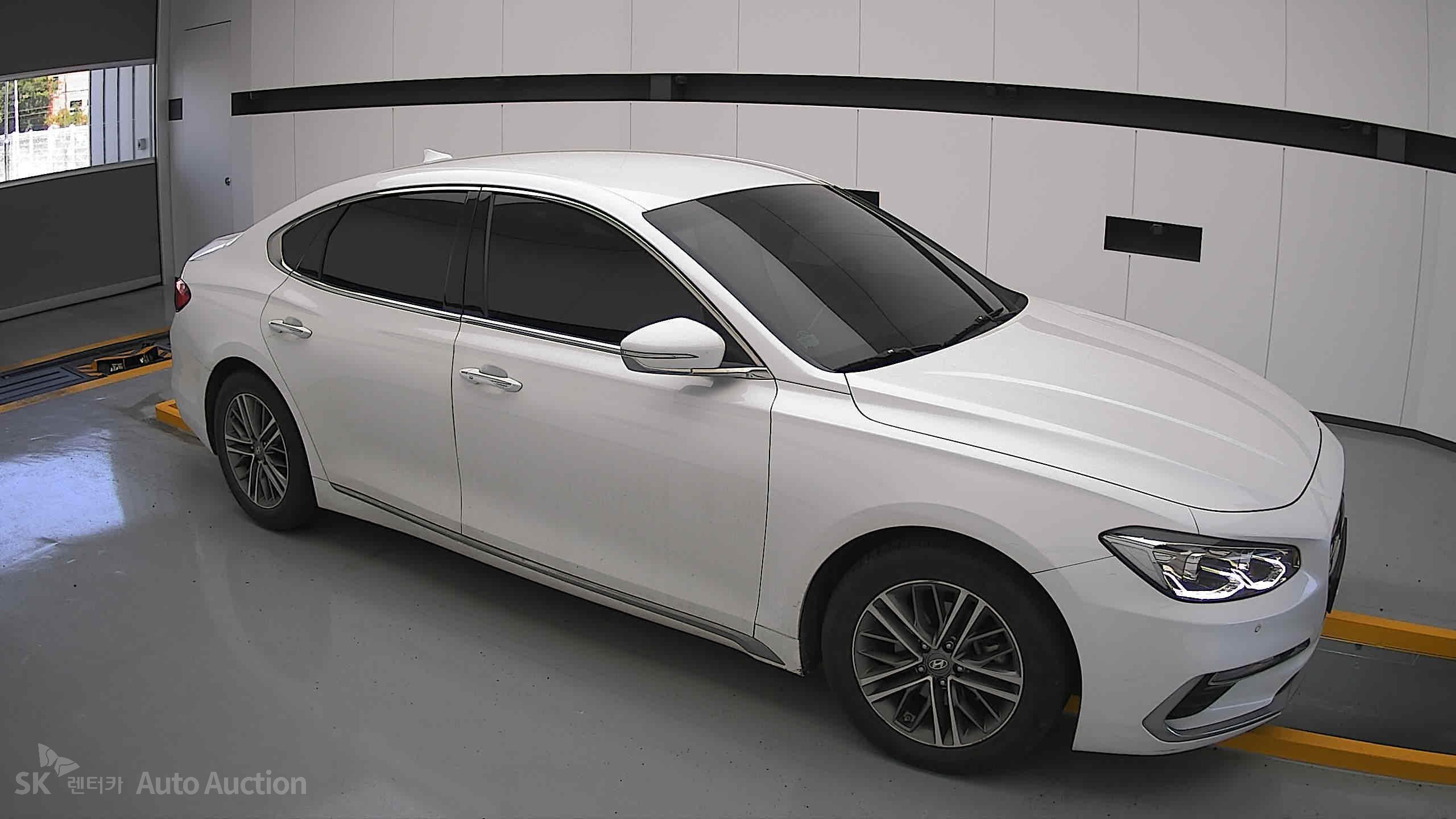 2018 - hyundai grandeur