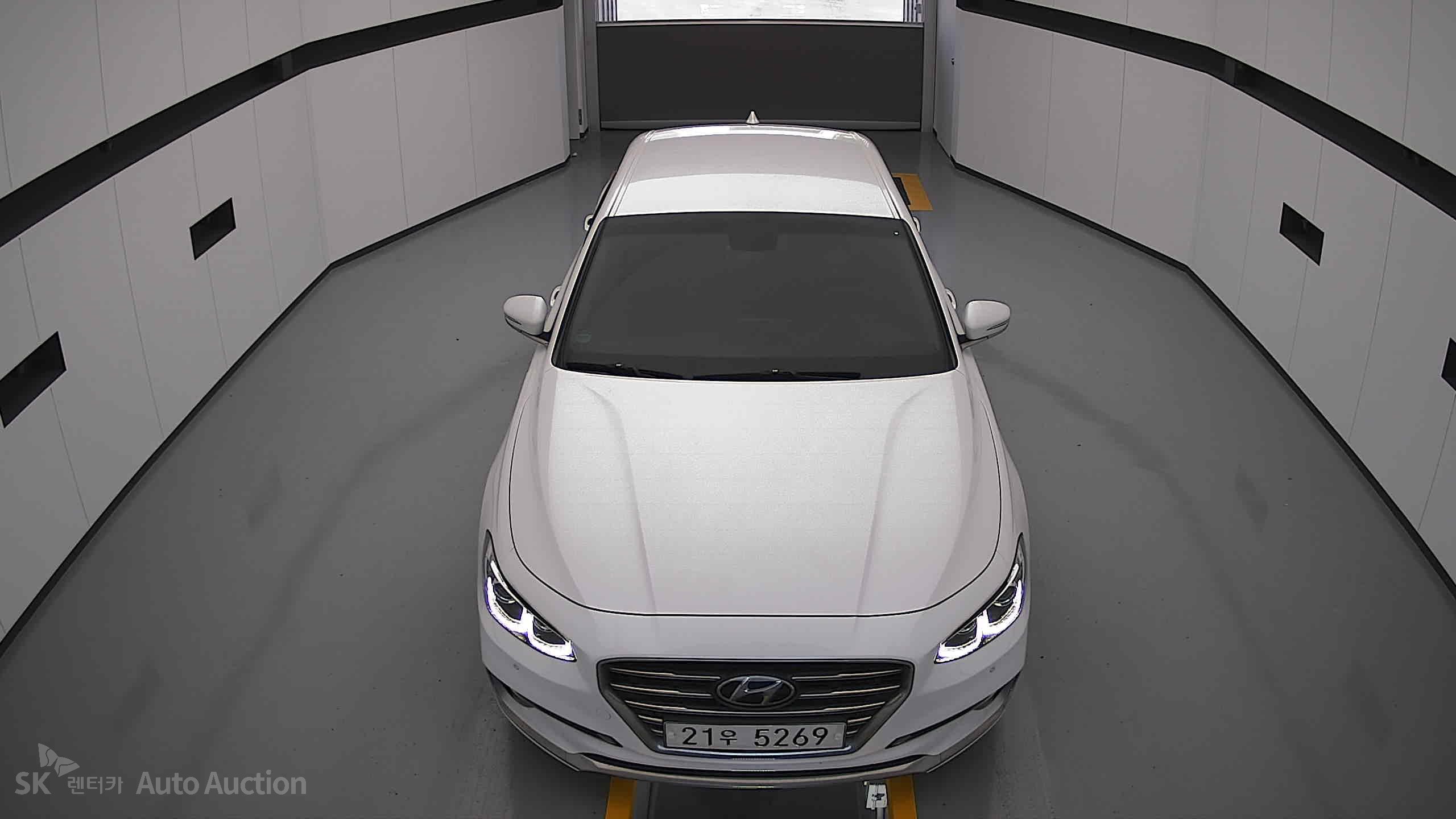 2018 - hyundai grandeur