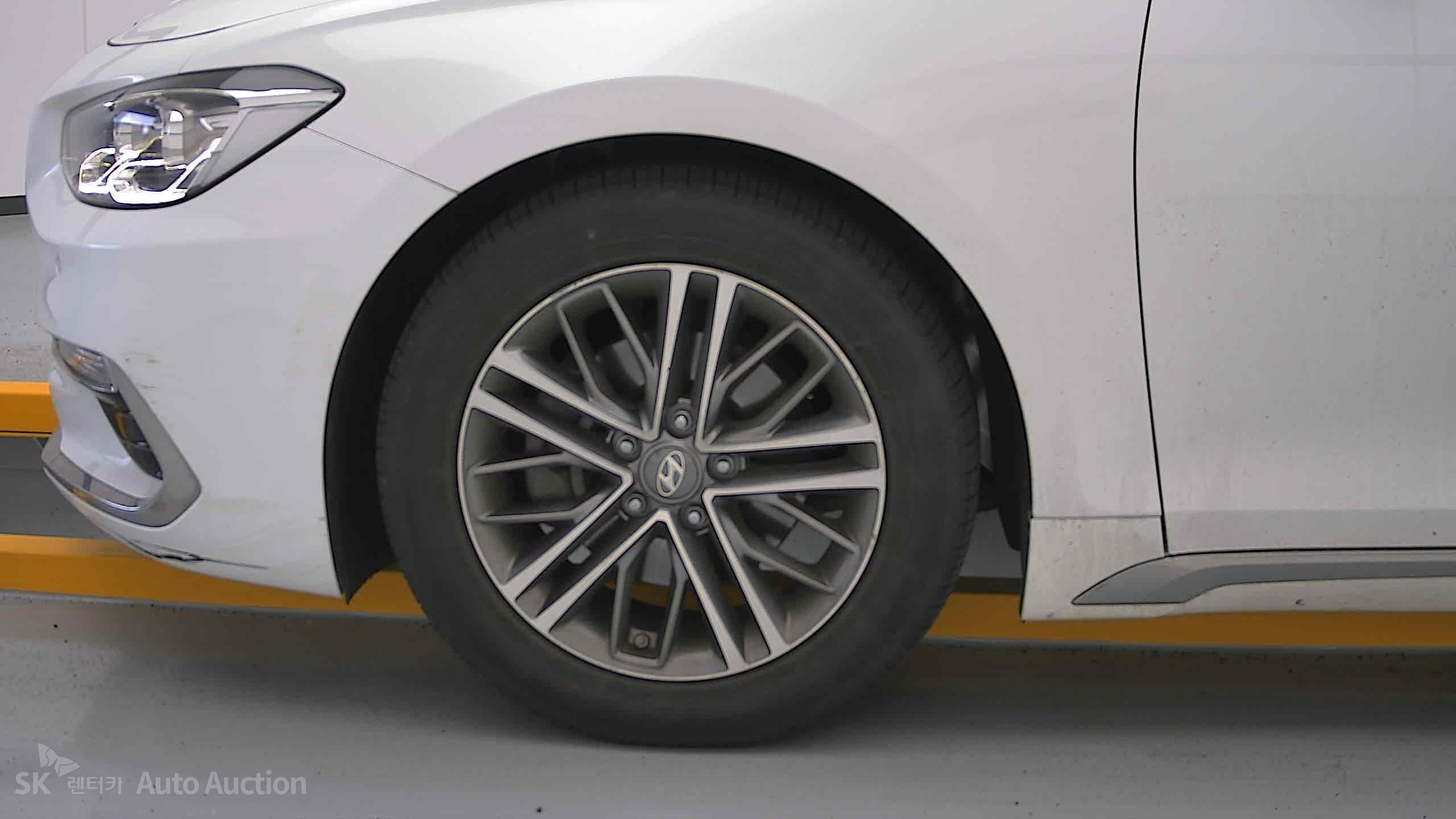 2018 - hyundai grandeur