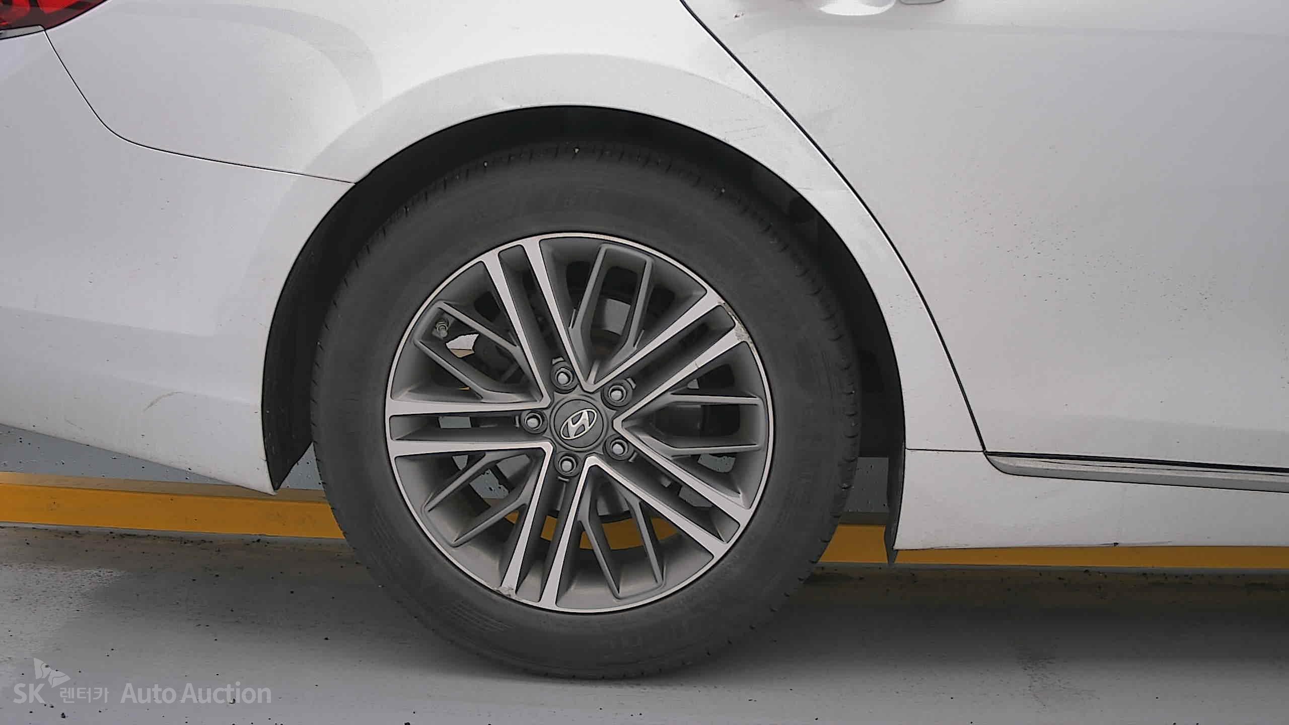 2018 - hyundai grandeur