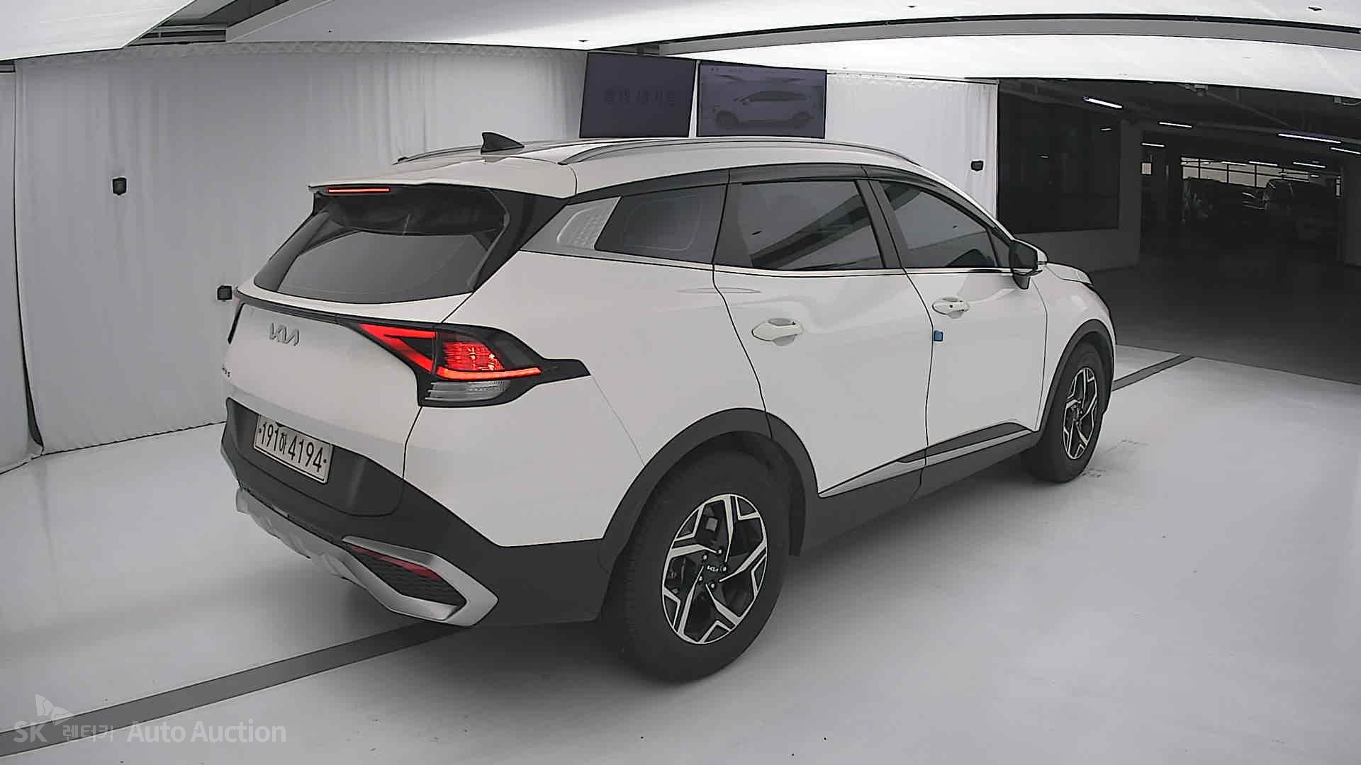 2023 - kia sportage