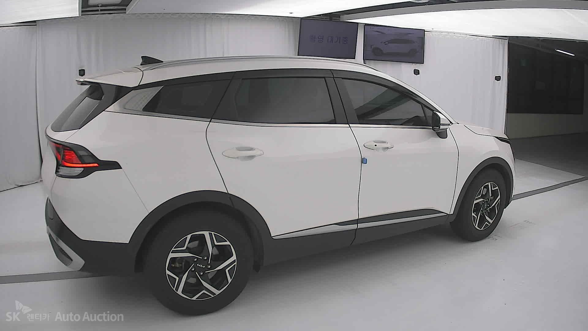 2023 - kia sportage