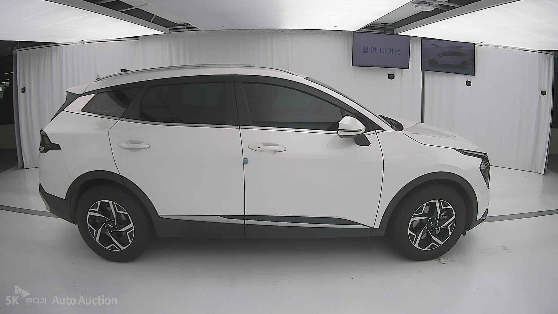 2023 - kia sportage