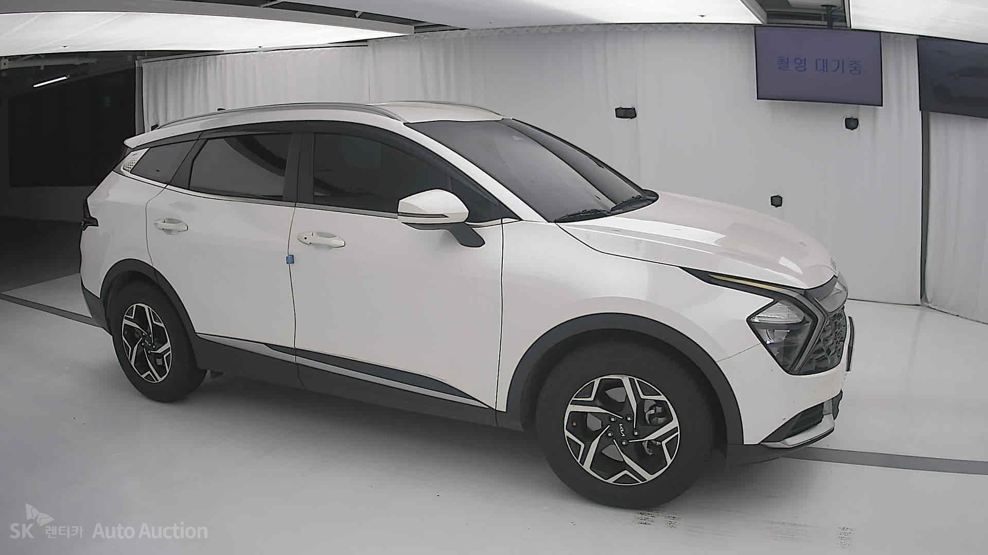 2023 - kia sportage