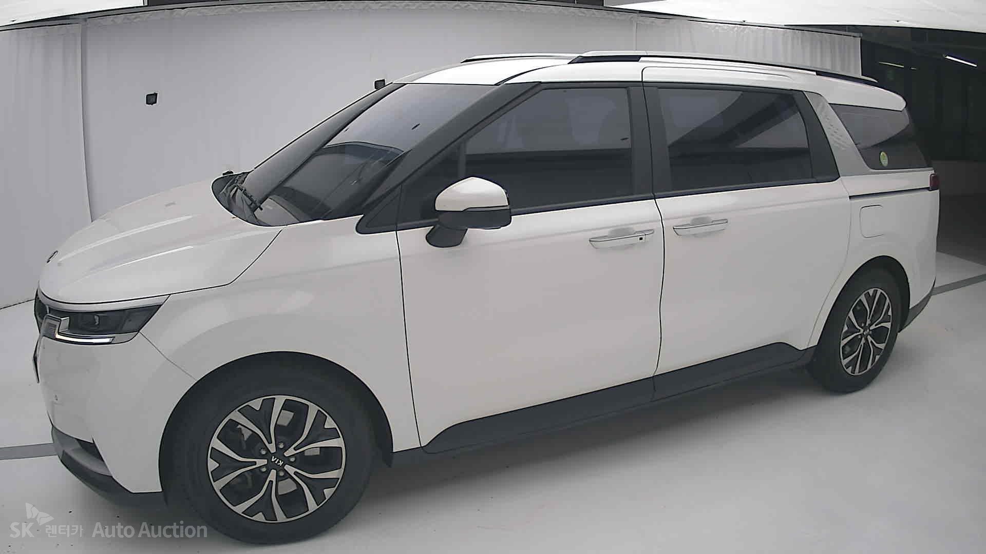 2021 - kia carnival