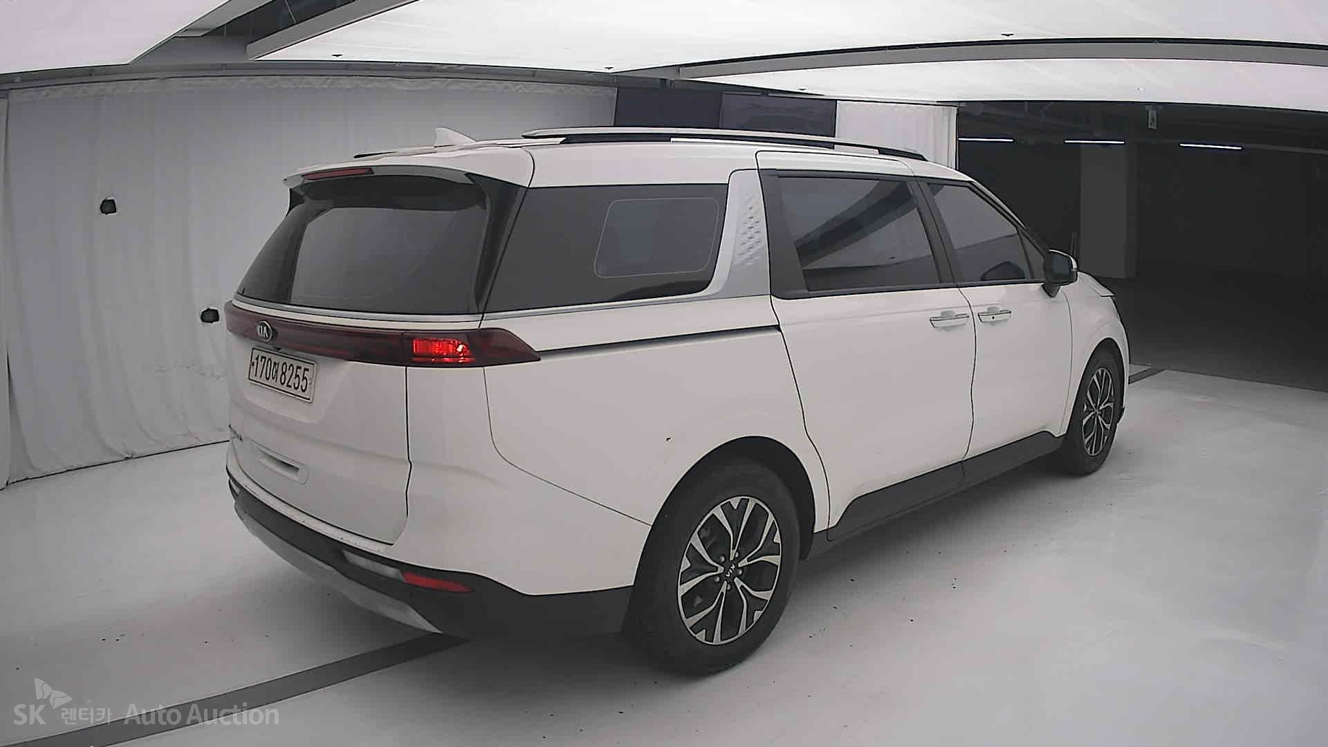 2021 - kia carnival