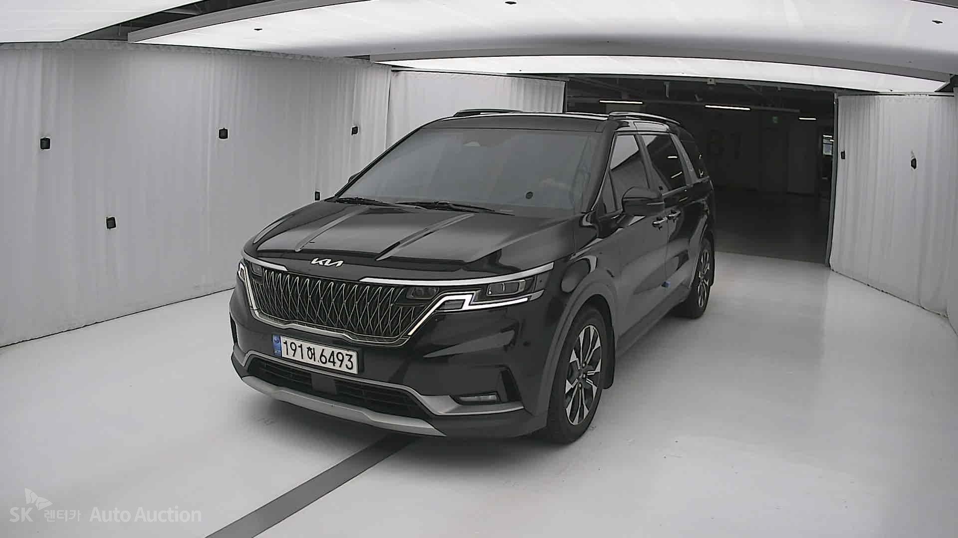 2023 - kia carnival