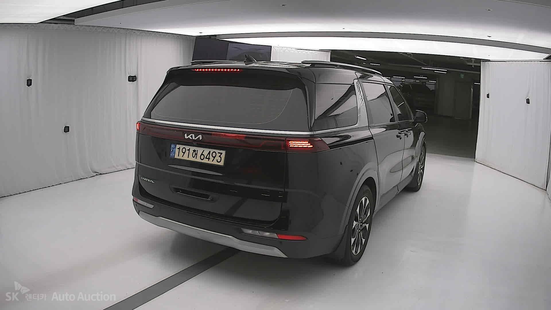 2023 - kia carnival