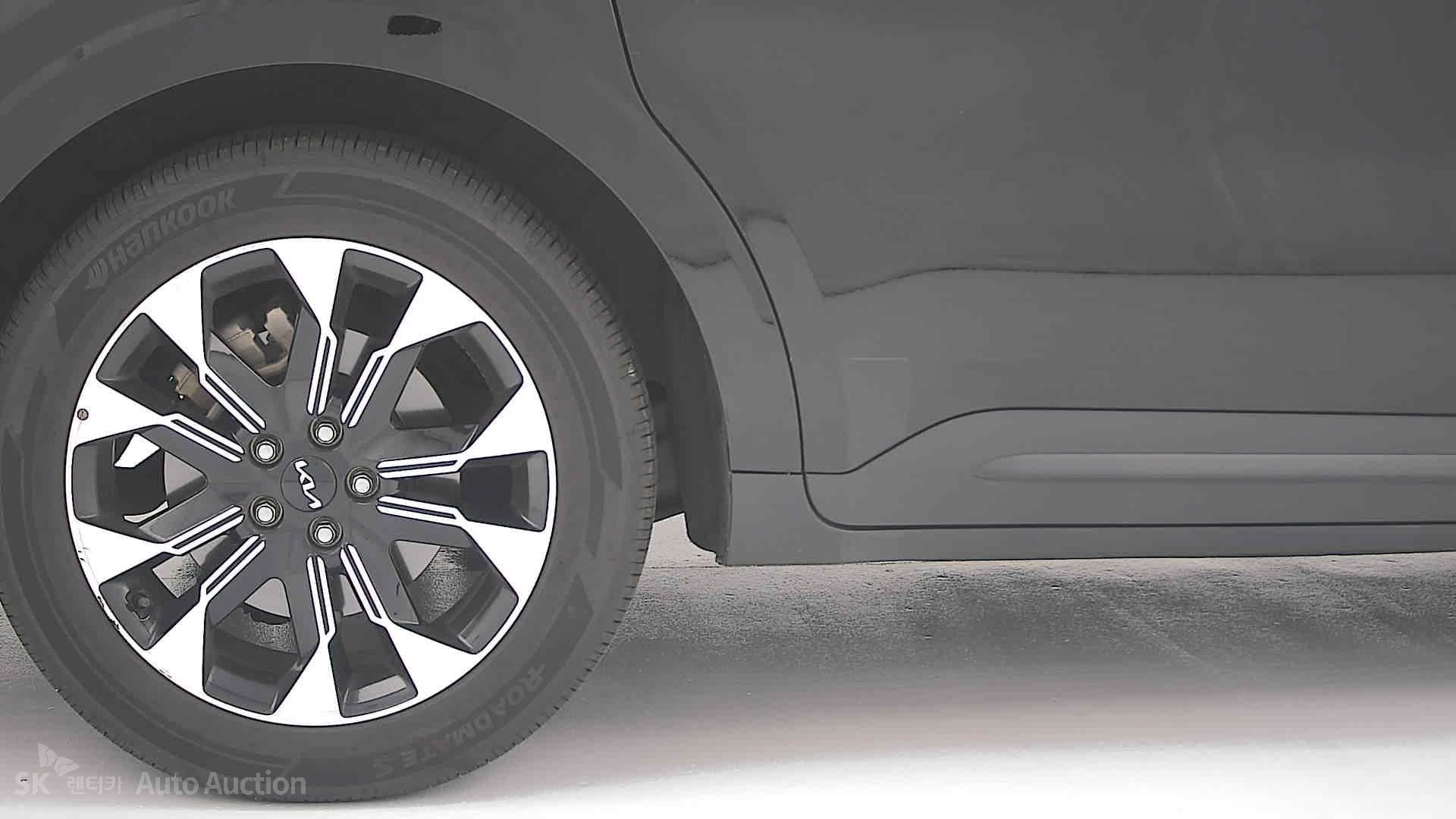 2023 - kia carnival