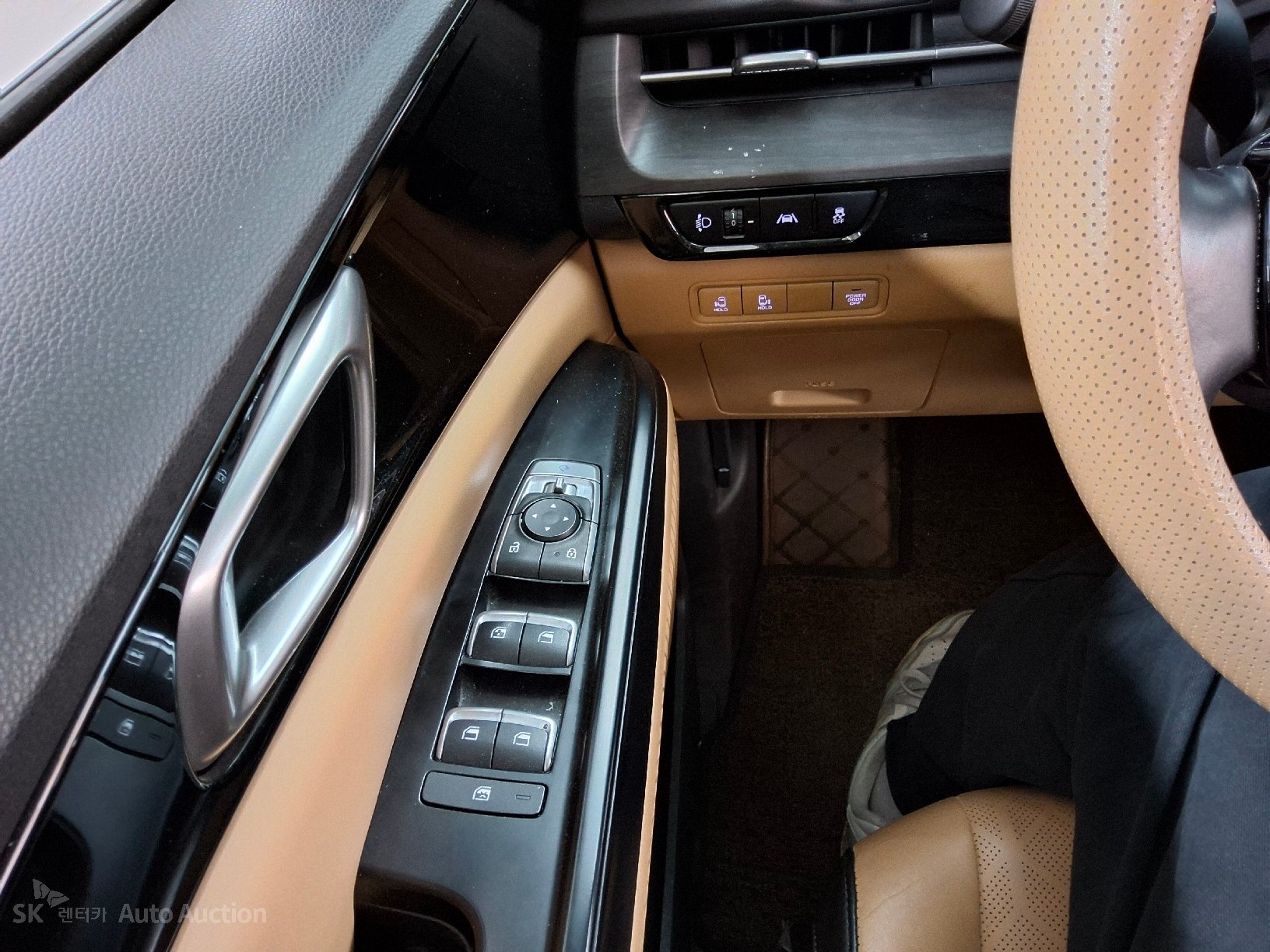 2023 - kia carnival
