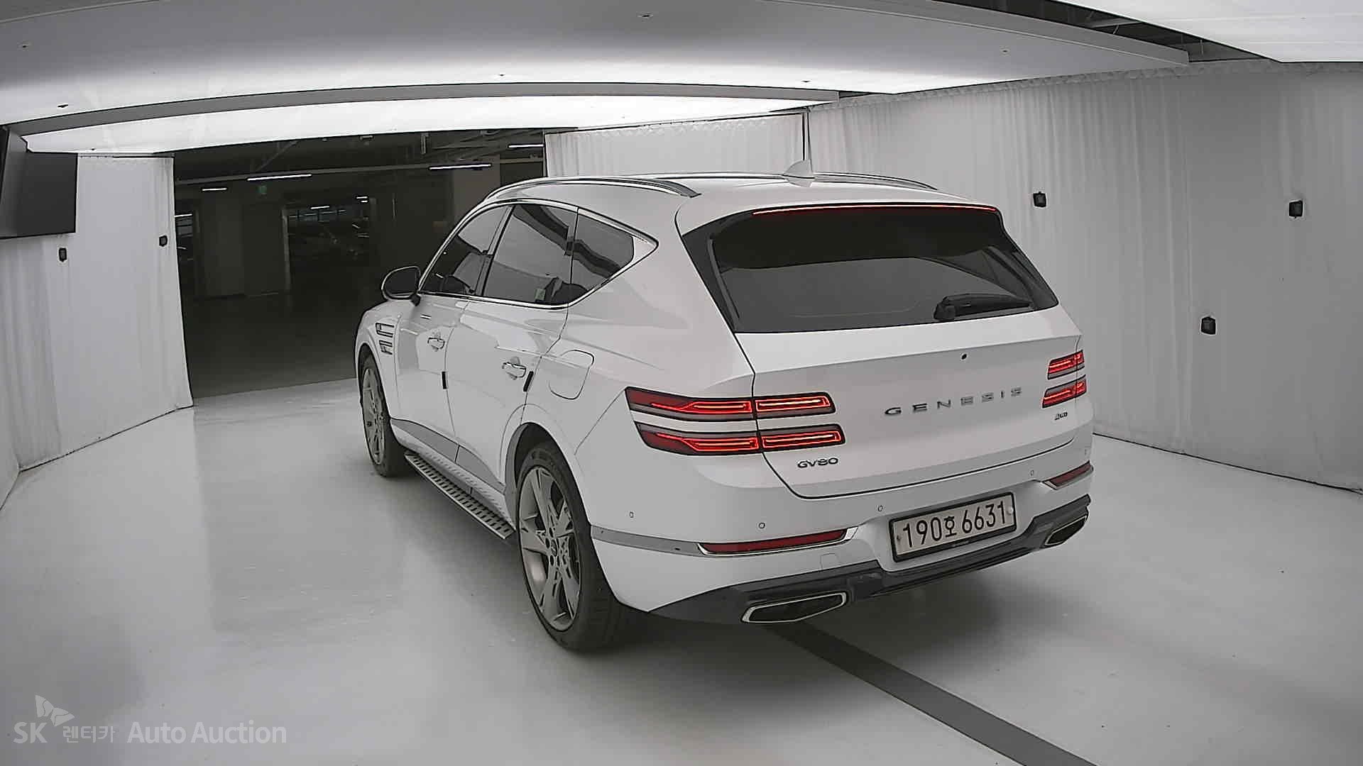 2022 - genesis gv80