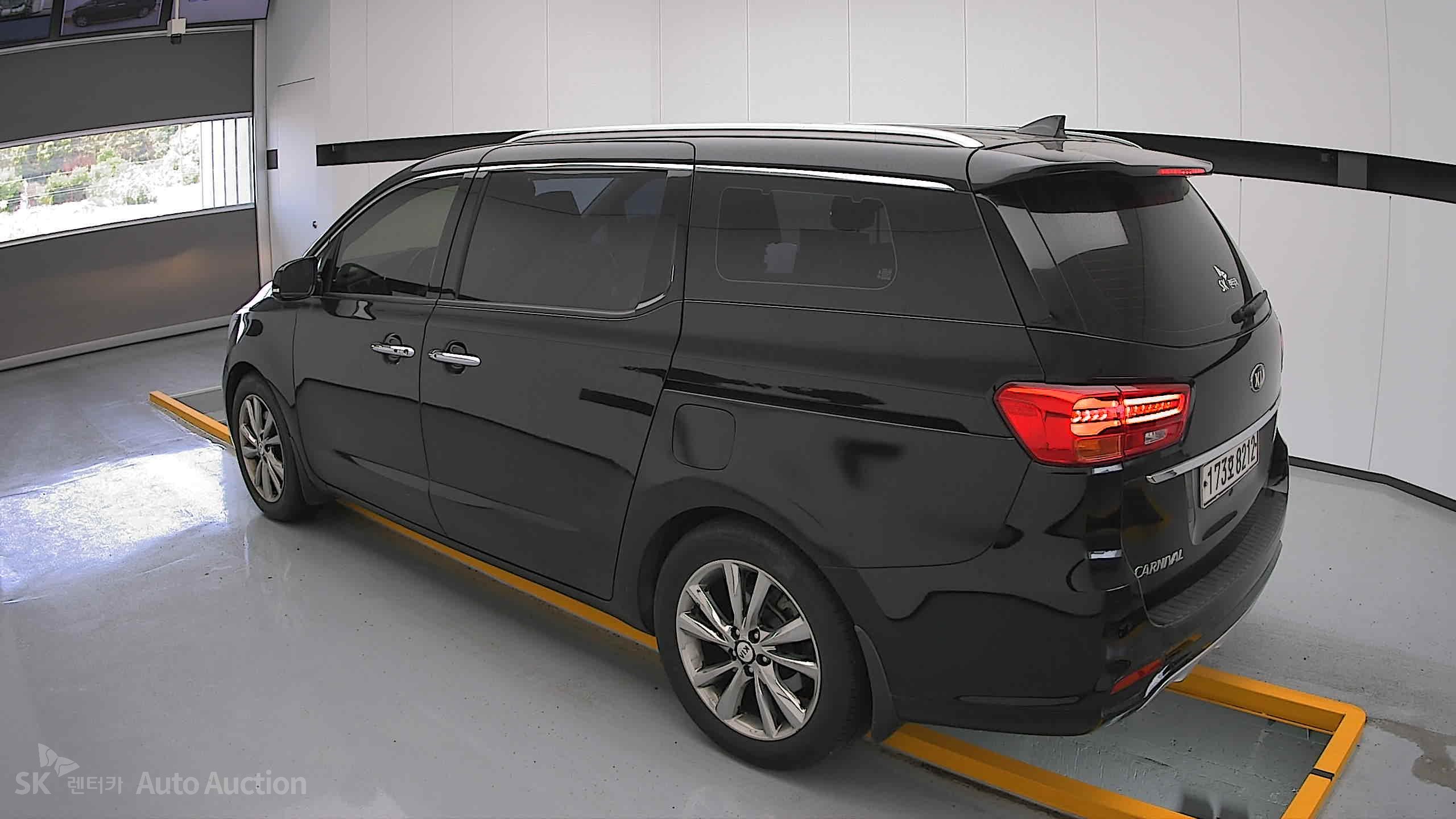 2020 - kia carnival